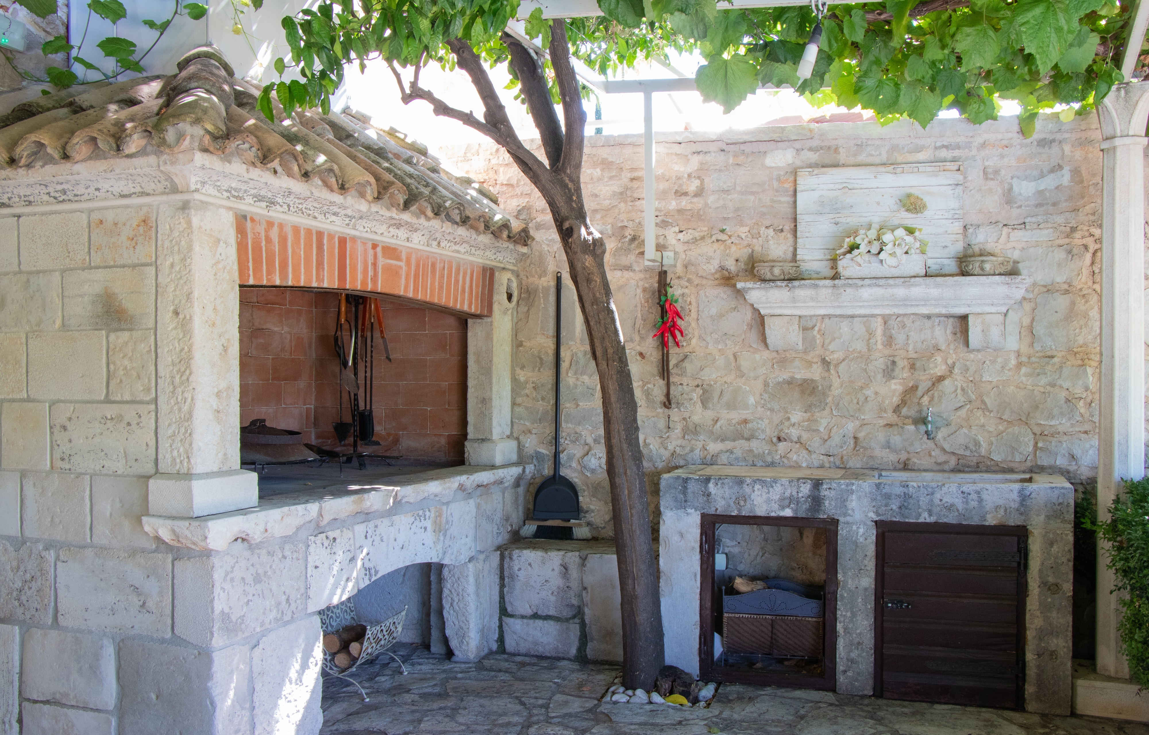 Two bedroom apartment with terrace and sea view Orebić, Pelješac  A-b