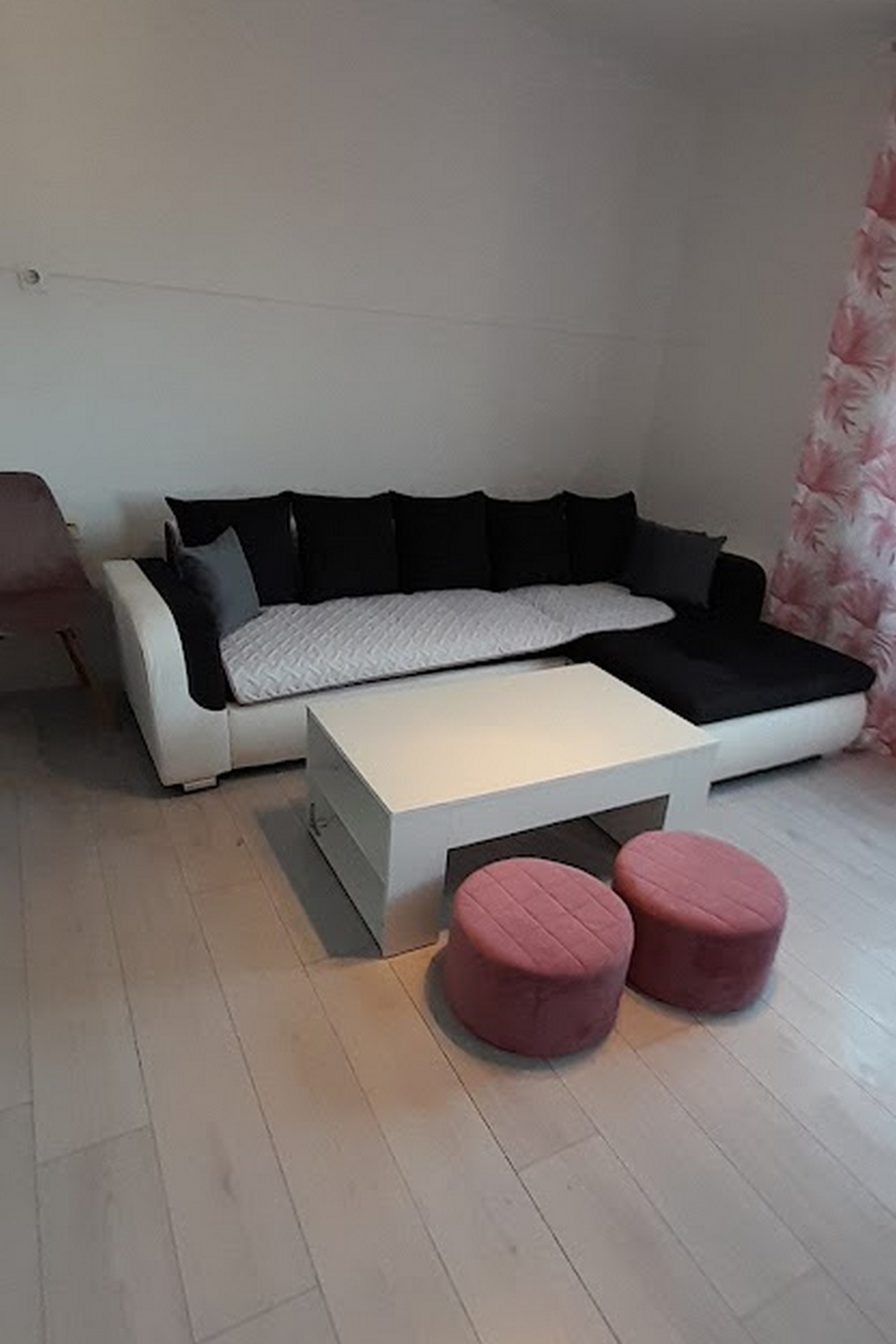 Two bedroom apartment with balcony and sea view Pag (A-20577-a)