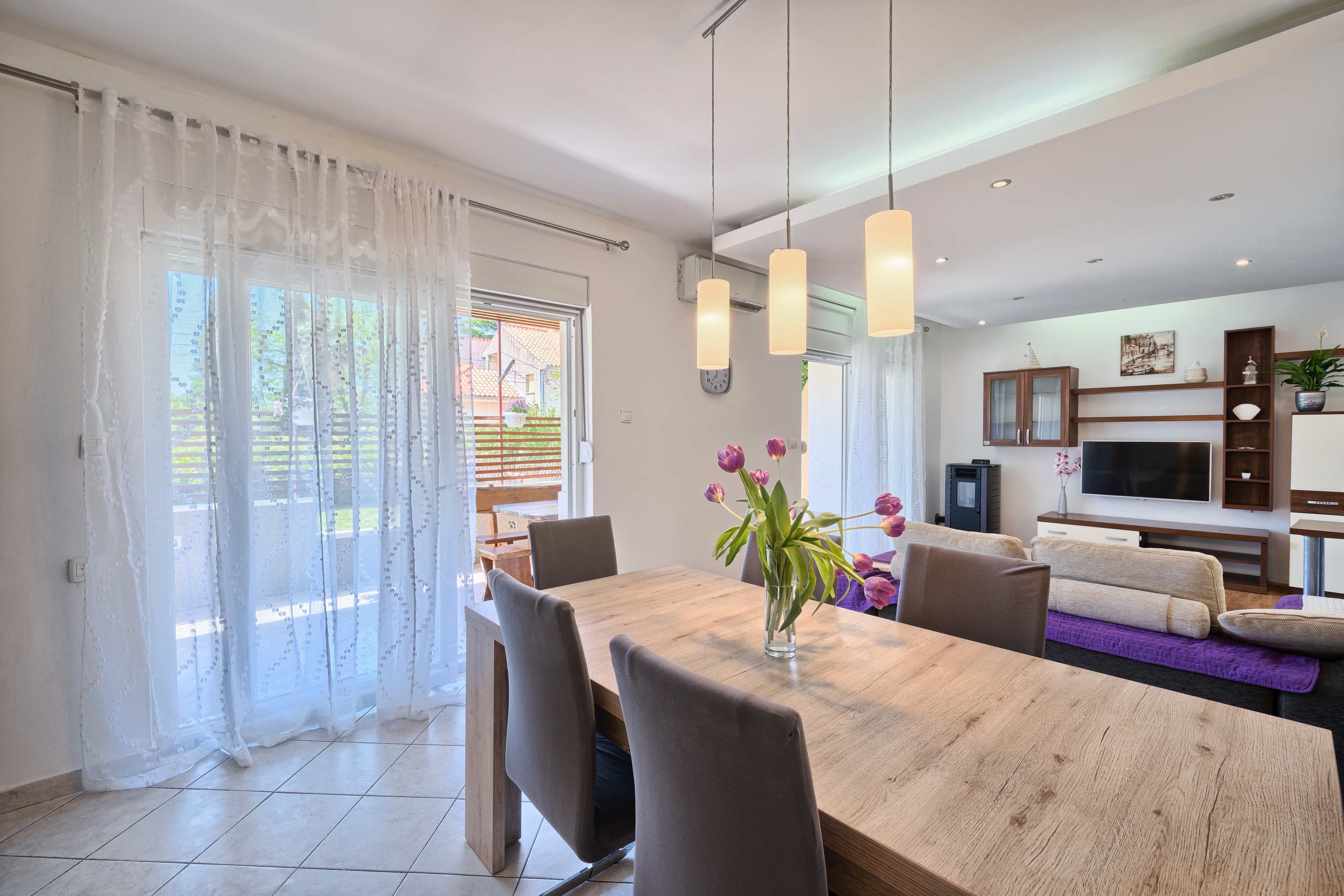 Two bedroom apartment with terrace Kaštel Lukšić, Kaštela  A-b