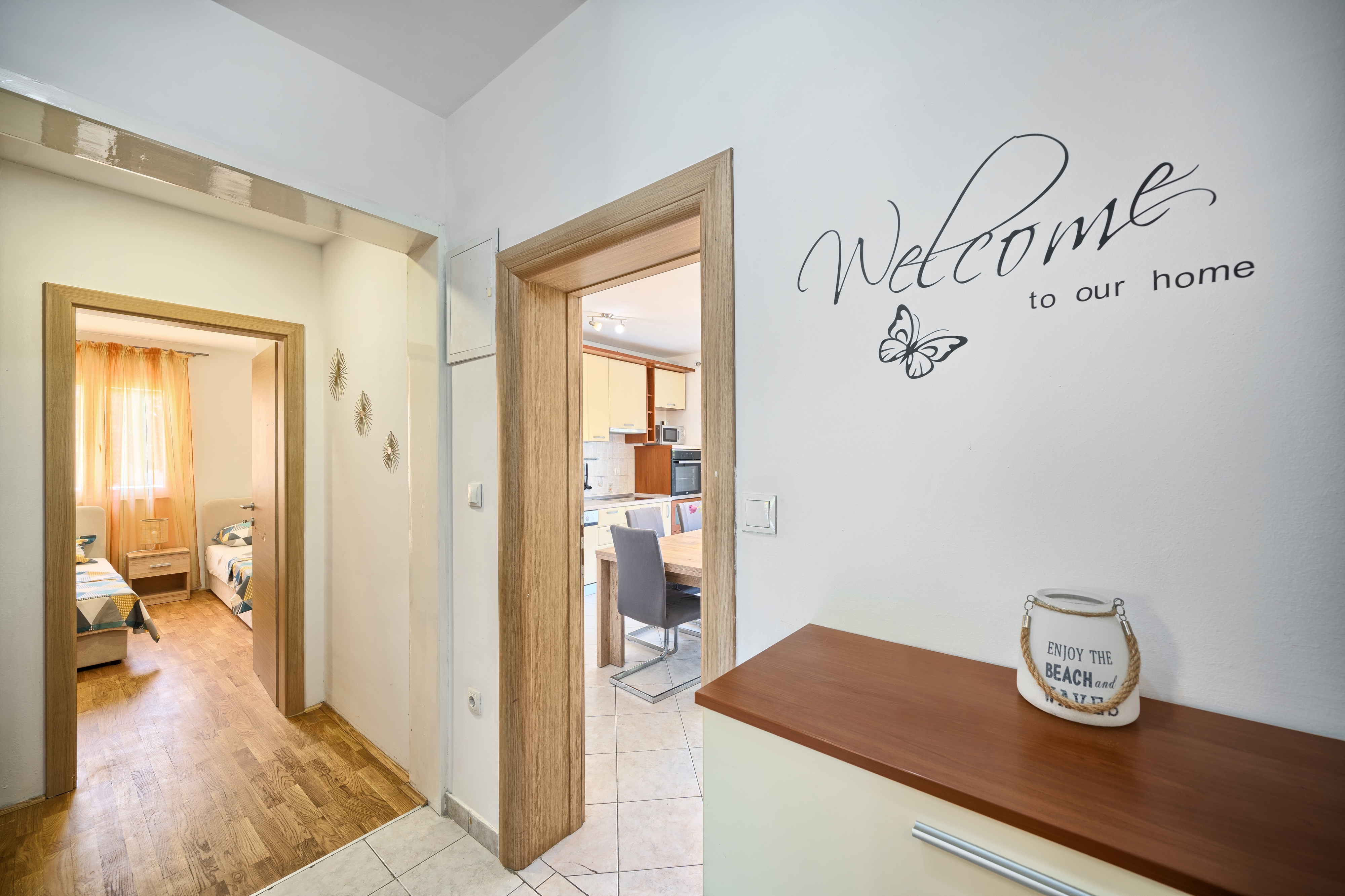 Two bedroom apartment with terrace Kaštel Lukšić, Kaštela  A-b