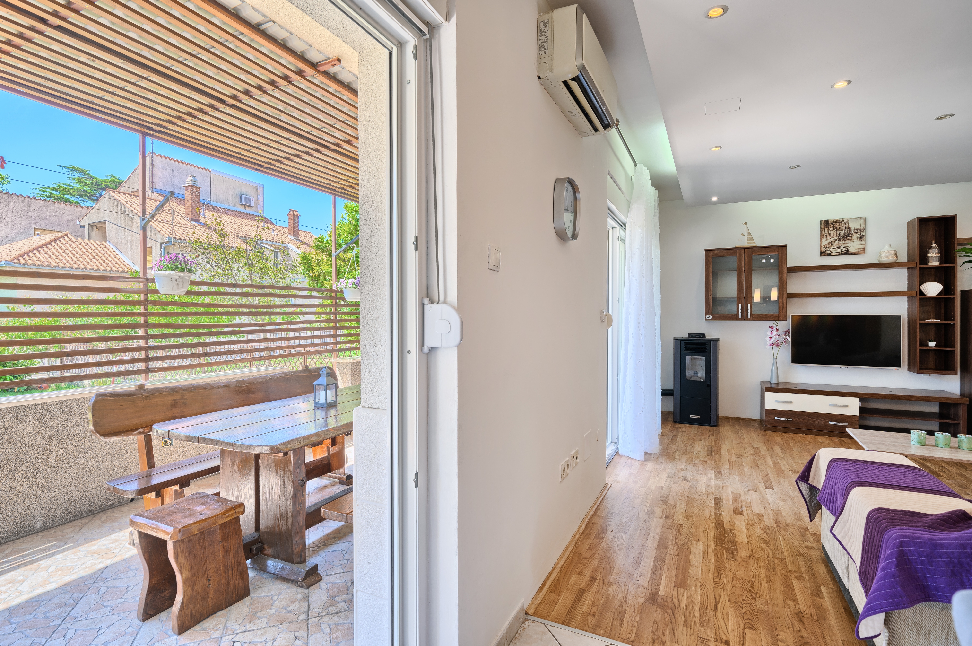 Two bedroom apartment with terrace Kaštel Lukšić, Kaštela  A-b