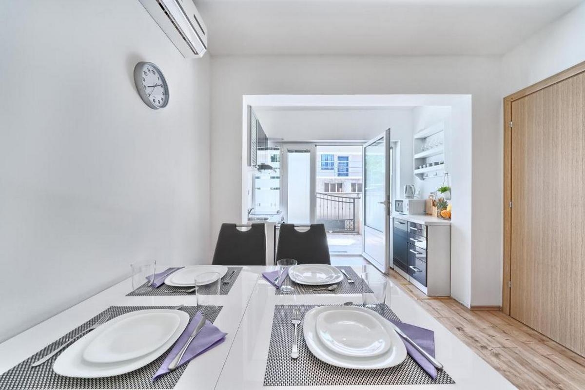 One bedroom apartment with terrace Kaštel Lukšić, Kaštela  A-d