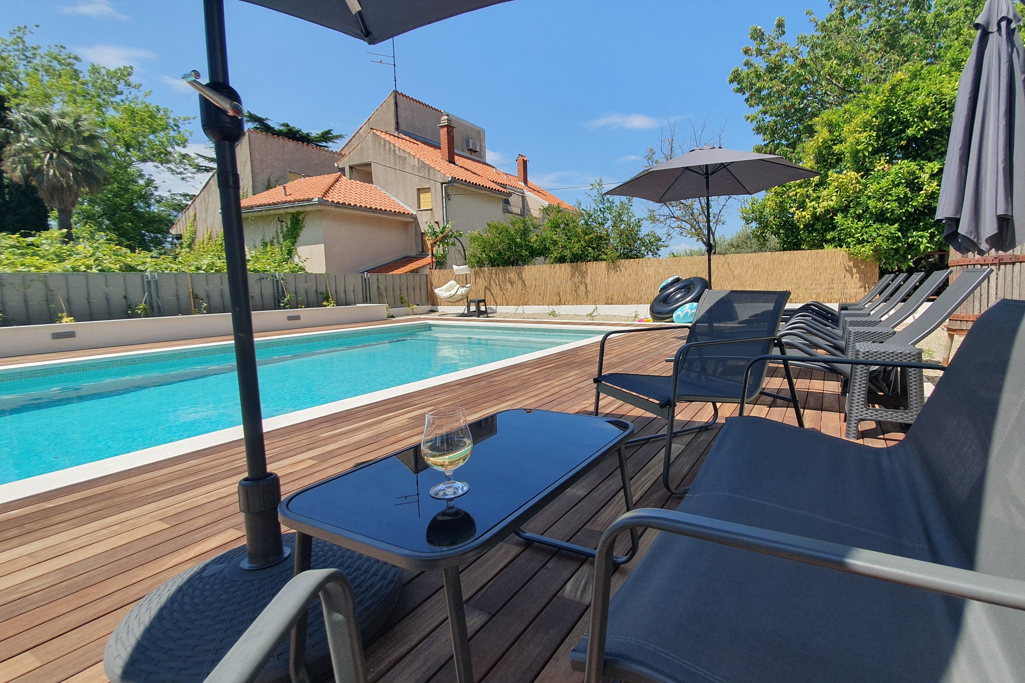 One bedroom apartment with terrace Kaštel Lukšić, Kaštela  A-d