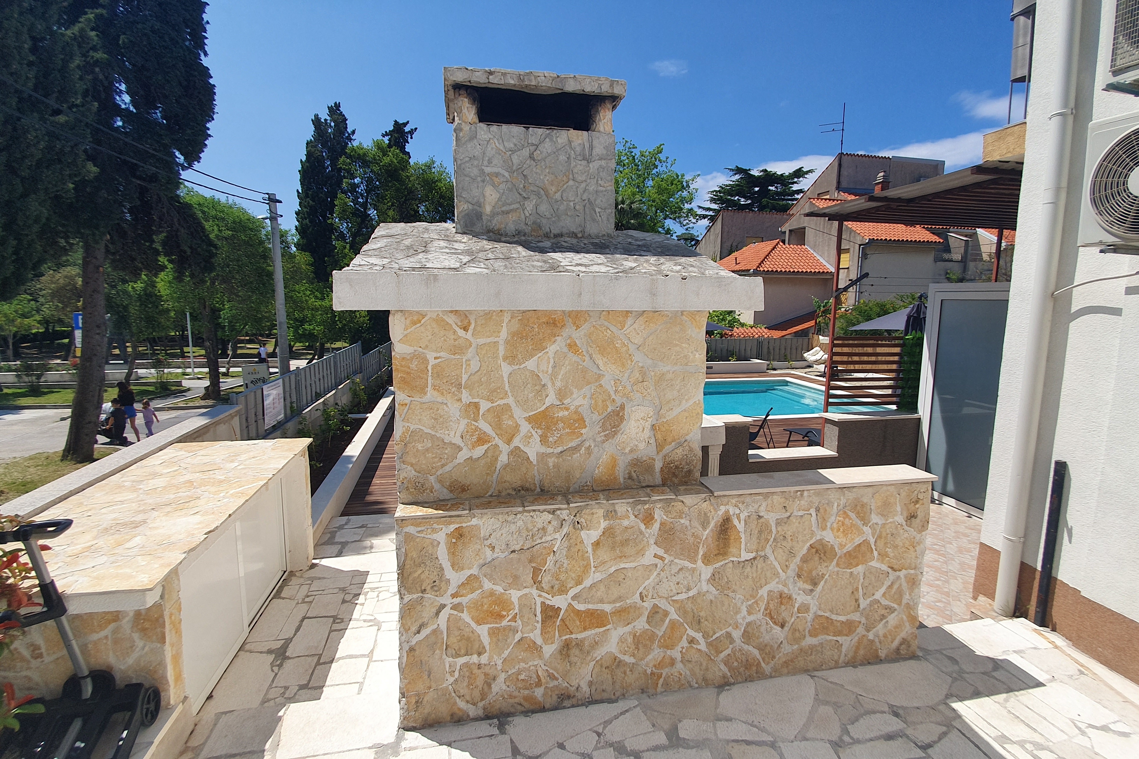 One bedroom apartment with terrace Kaštel Lukšić, Kaštela  A-d