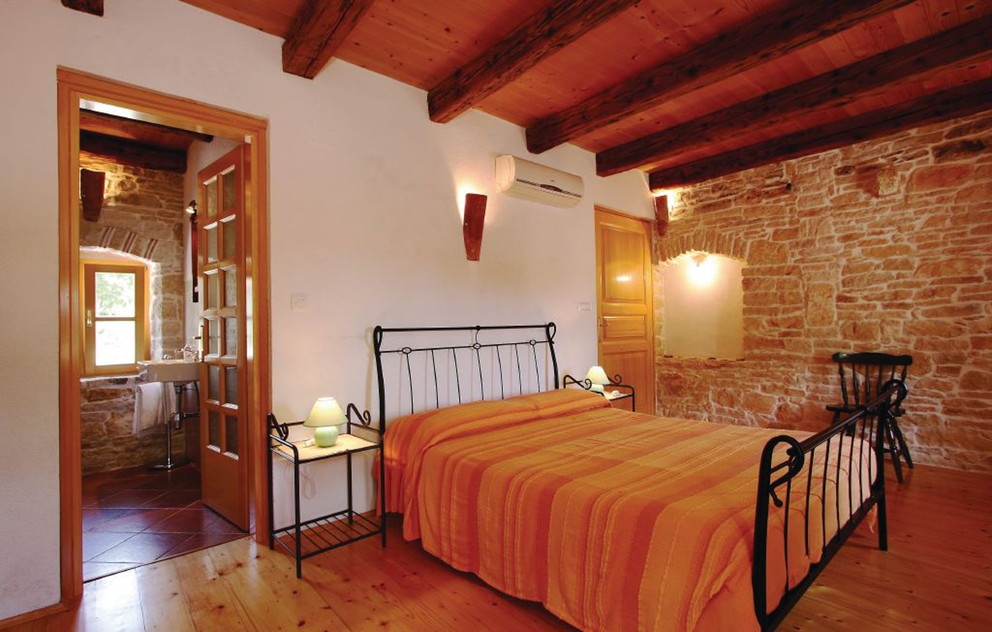 Comfortable and spacious house with air-conditioning Kranjčići, Central Istria - Središnja Istra  K