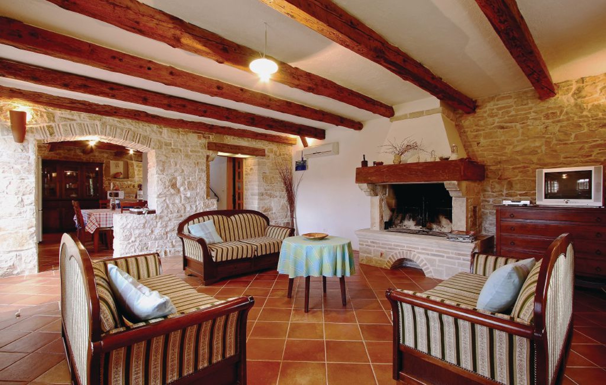 Comfortable and spacious house with air-conditioning Kranjčići, Central Istria - Središnja Istra  K