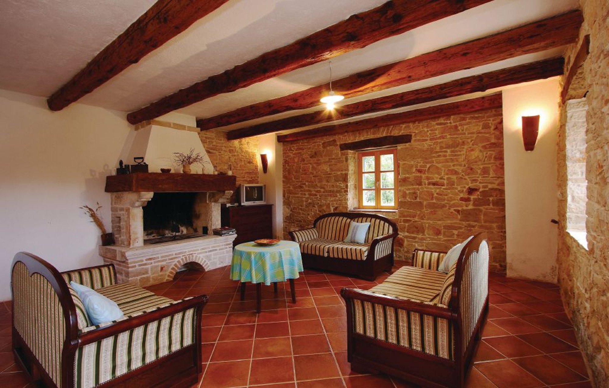 Comfortable and spacious house with air-conditioning Kranjčići, Central Istria - Središnja Istra  K