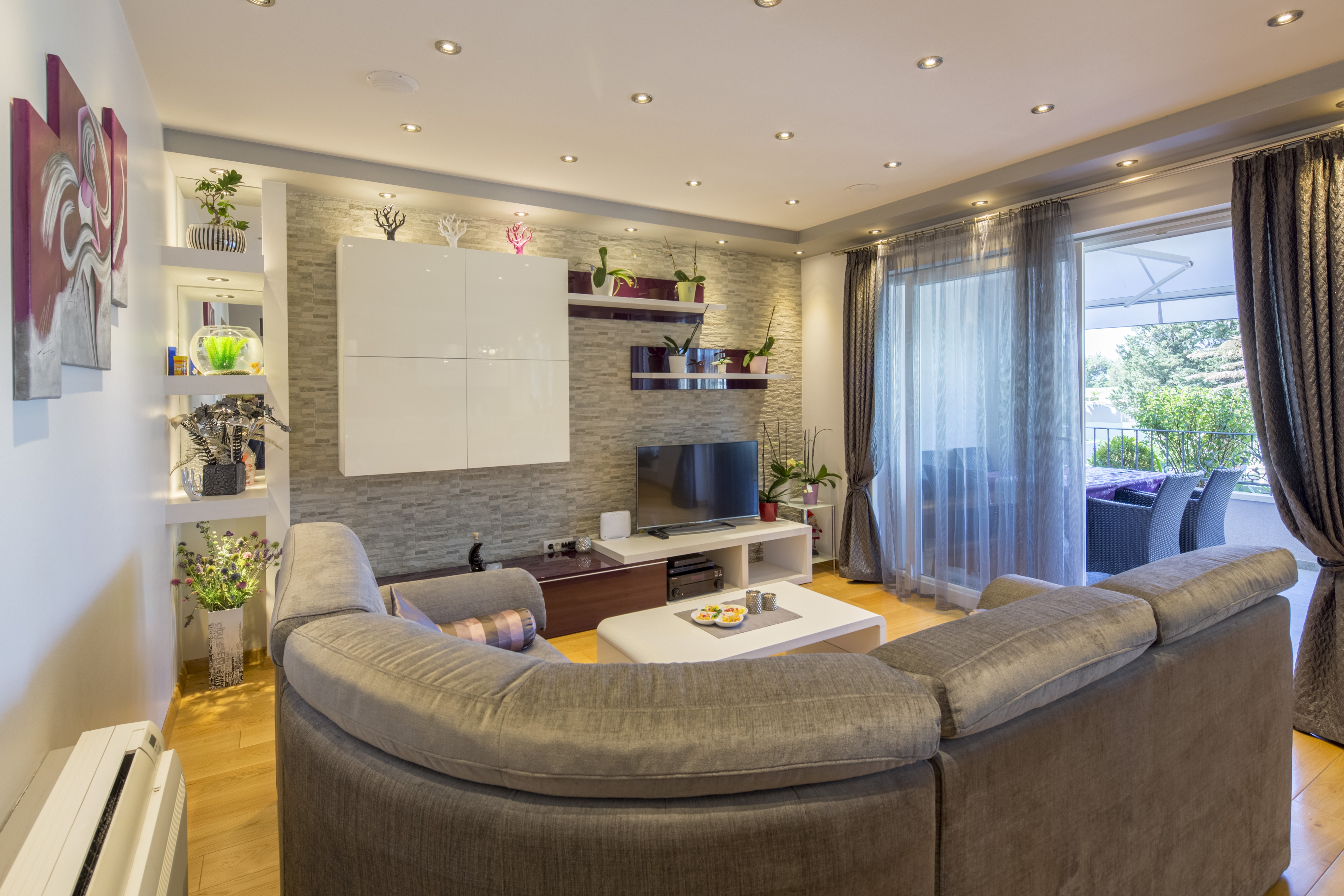 Two bedroom apartment with terrace Makarska (A-20587-a)