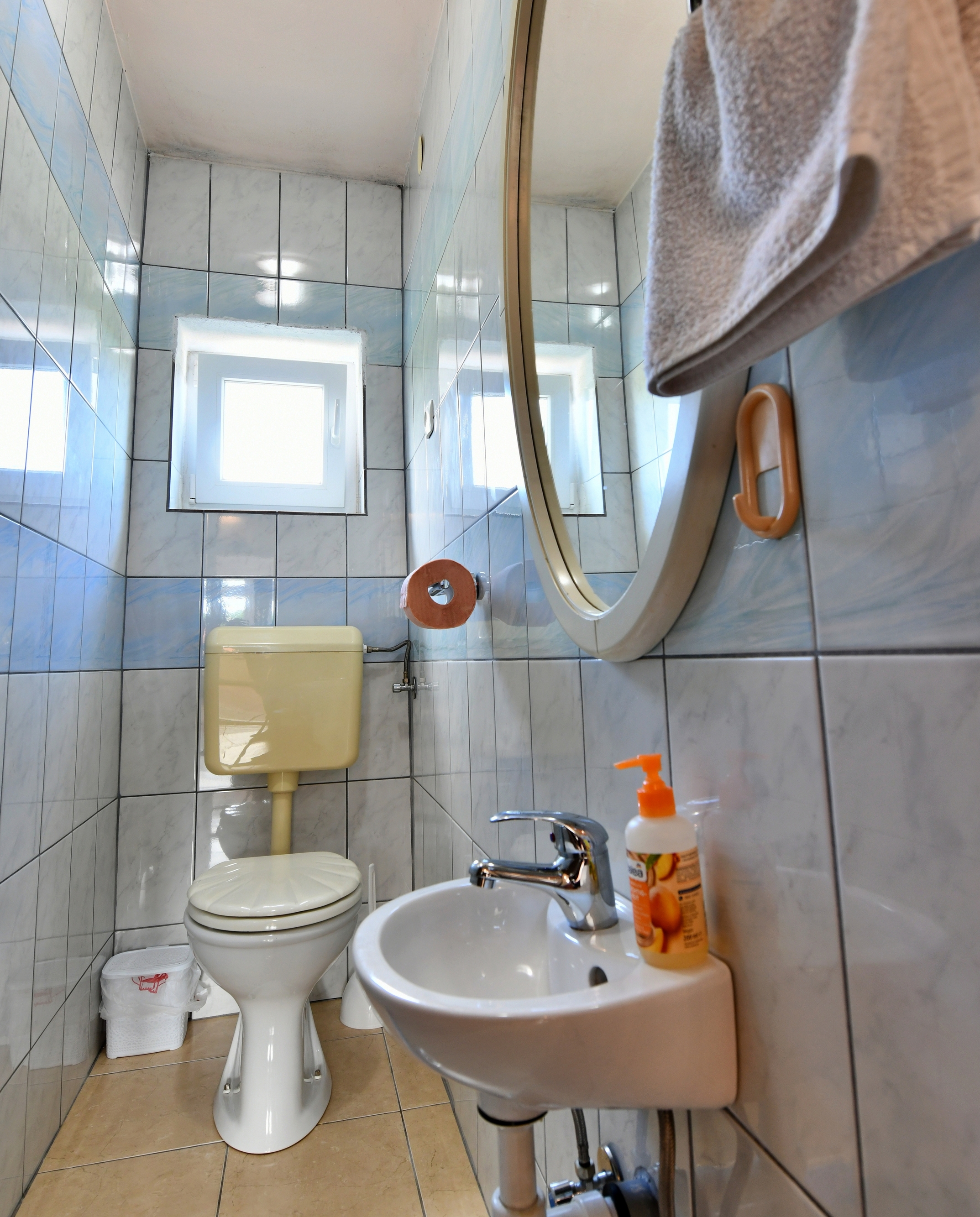 Two bedroom apartment with terrace Rakovica, Plitvice  A-a