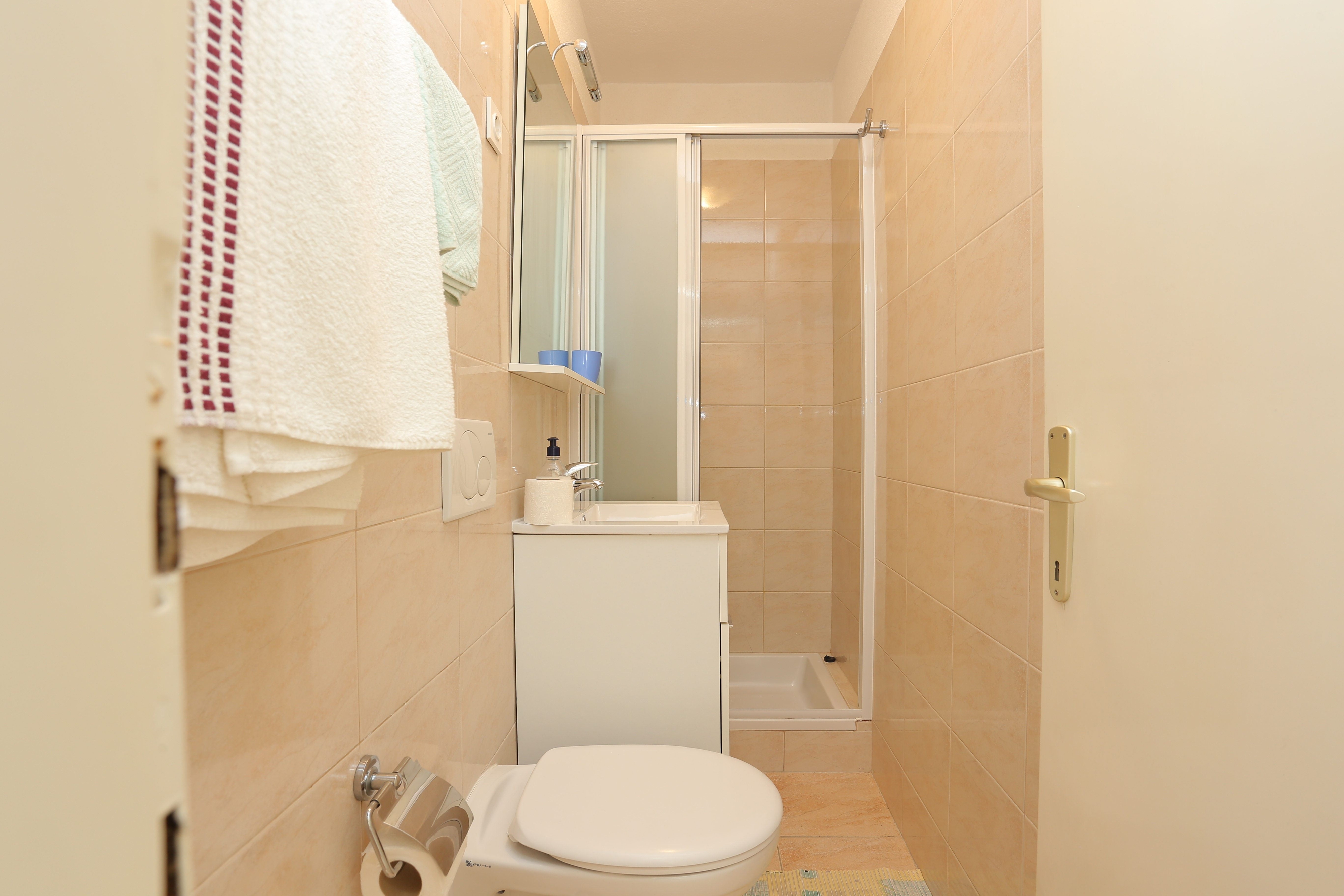 Three bedroom apartment with terrace and sea view Brela, Makarska  A-a