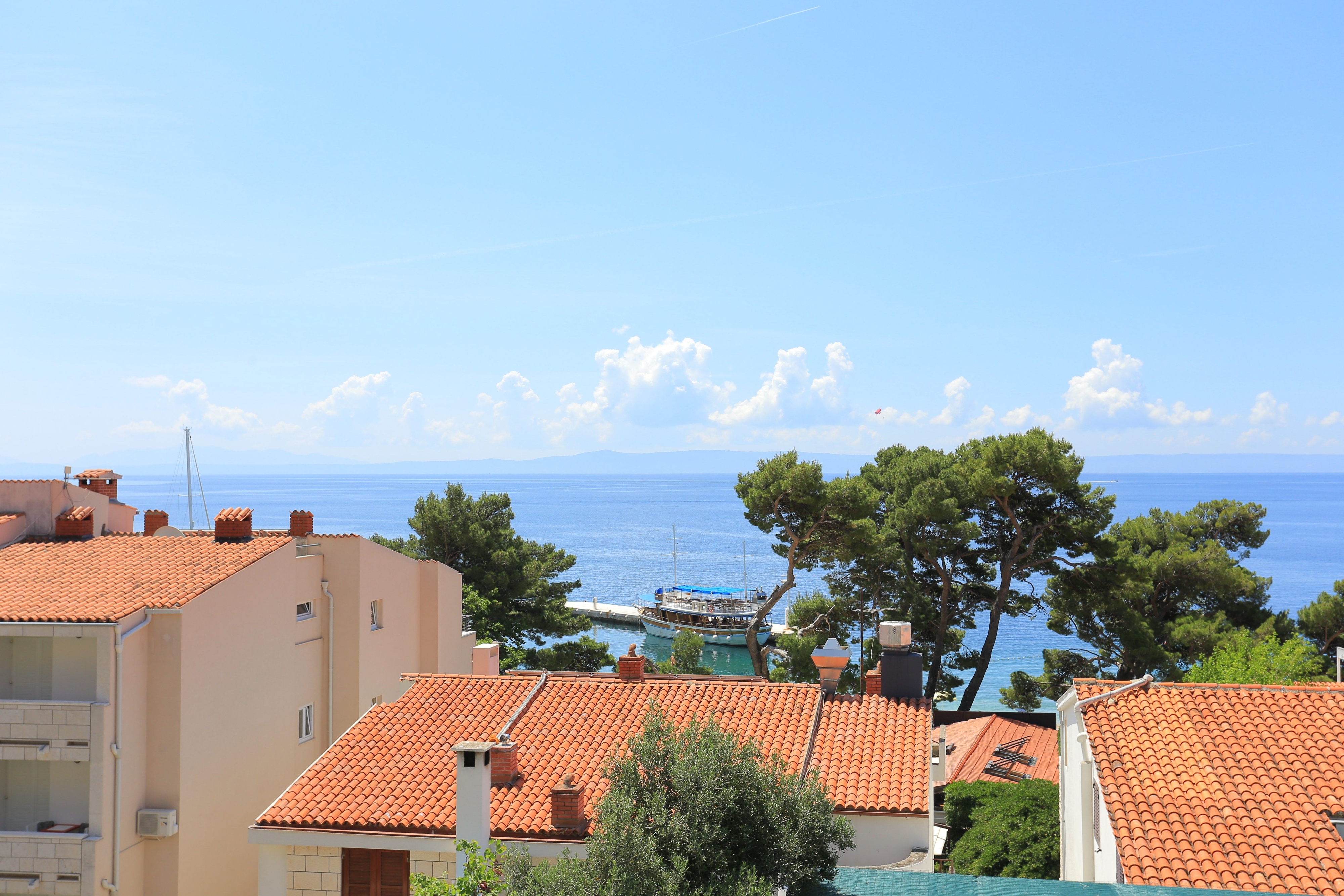 Two bedroom apartment with terrace and sea view Brela, Makarska  A-b