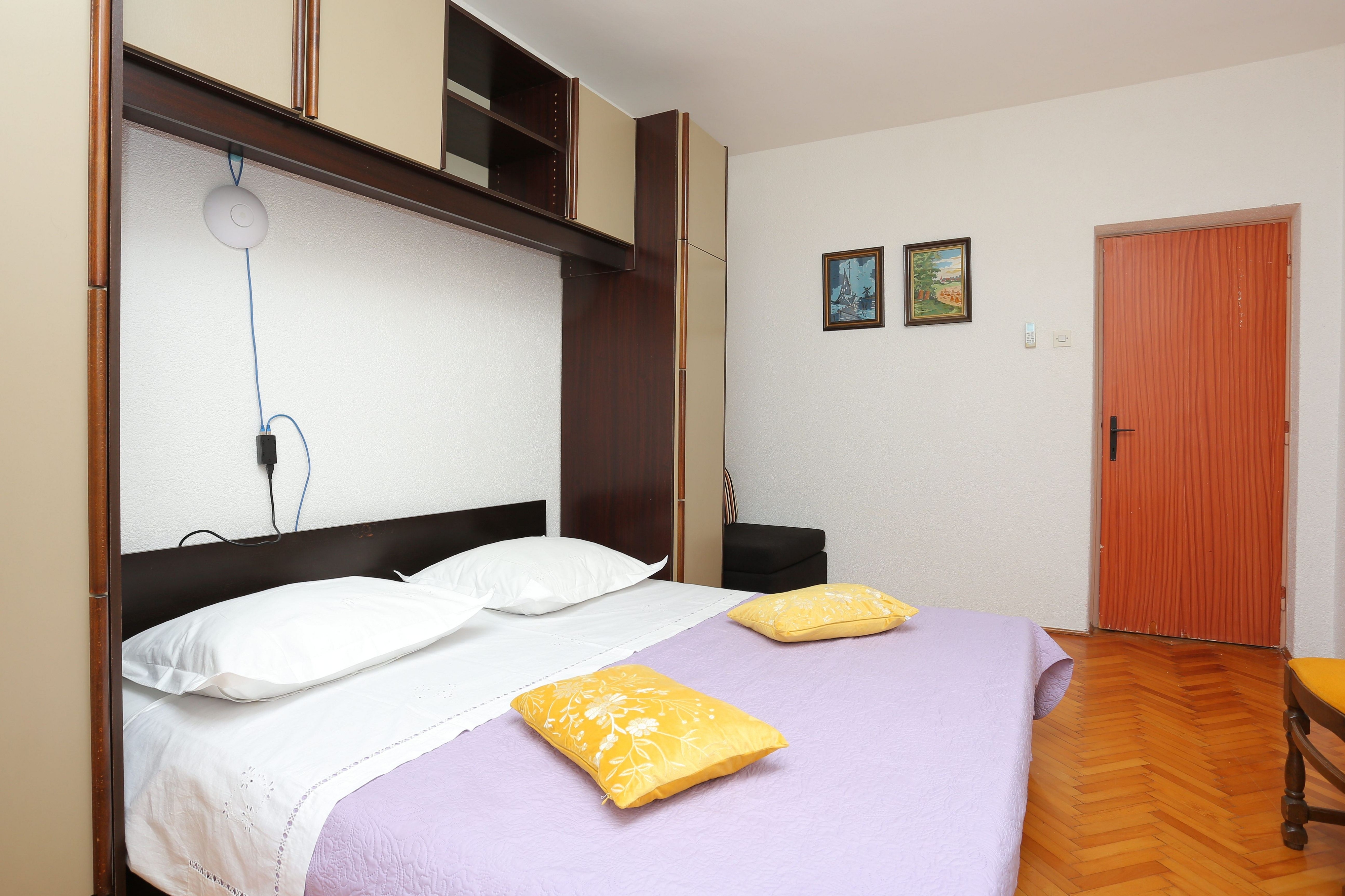Two bedroom apartment with terrace and sea view Brela, Makarska  A-b