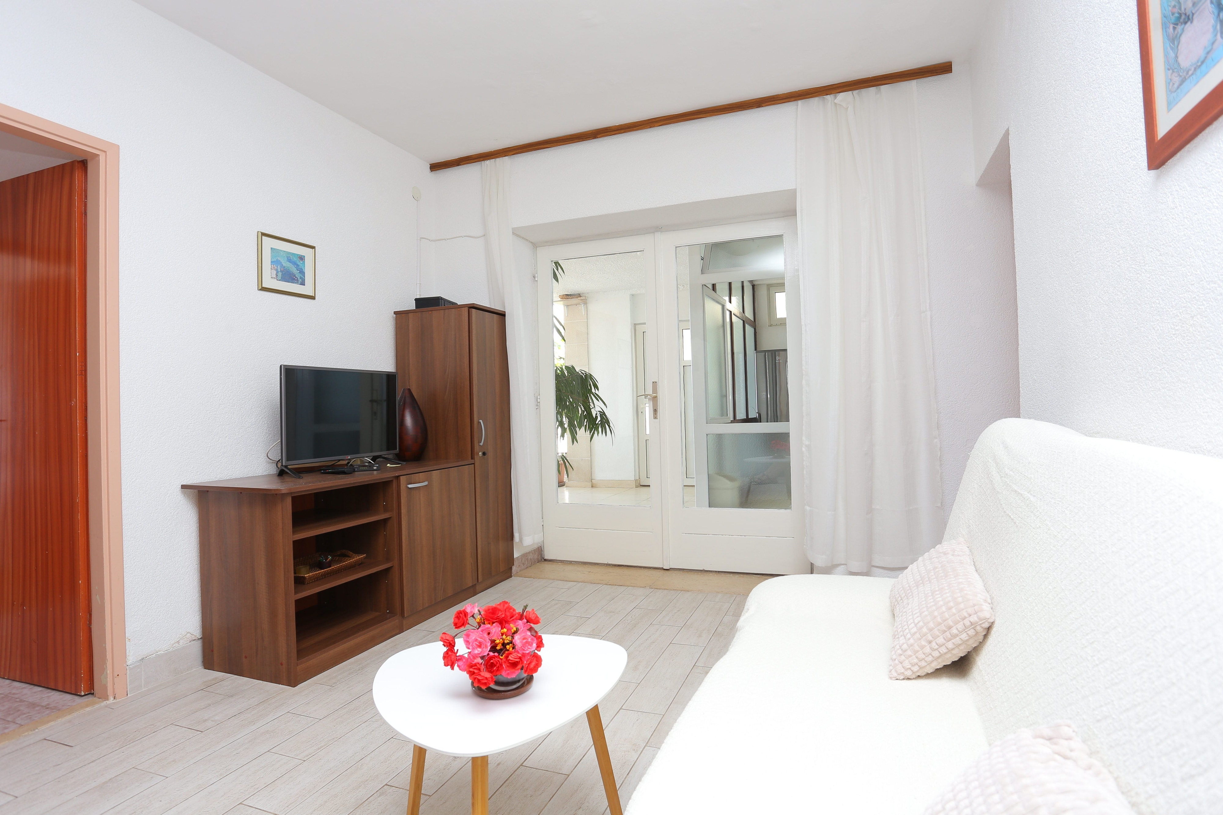 Two bedroom apartment with terrace and sea view Brela, Makarska  A-b