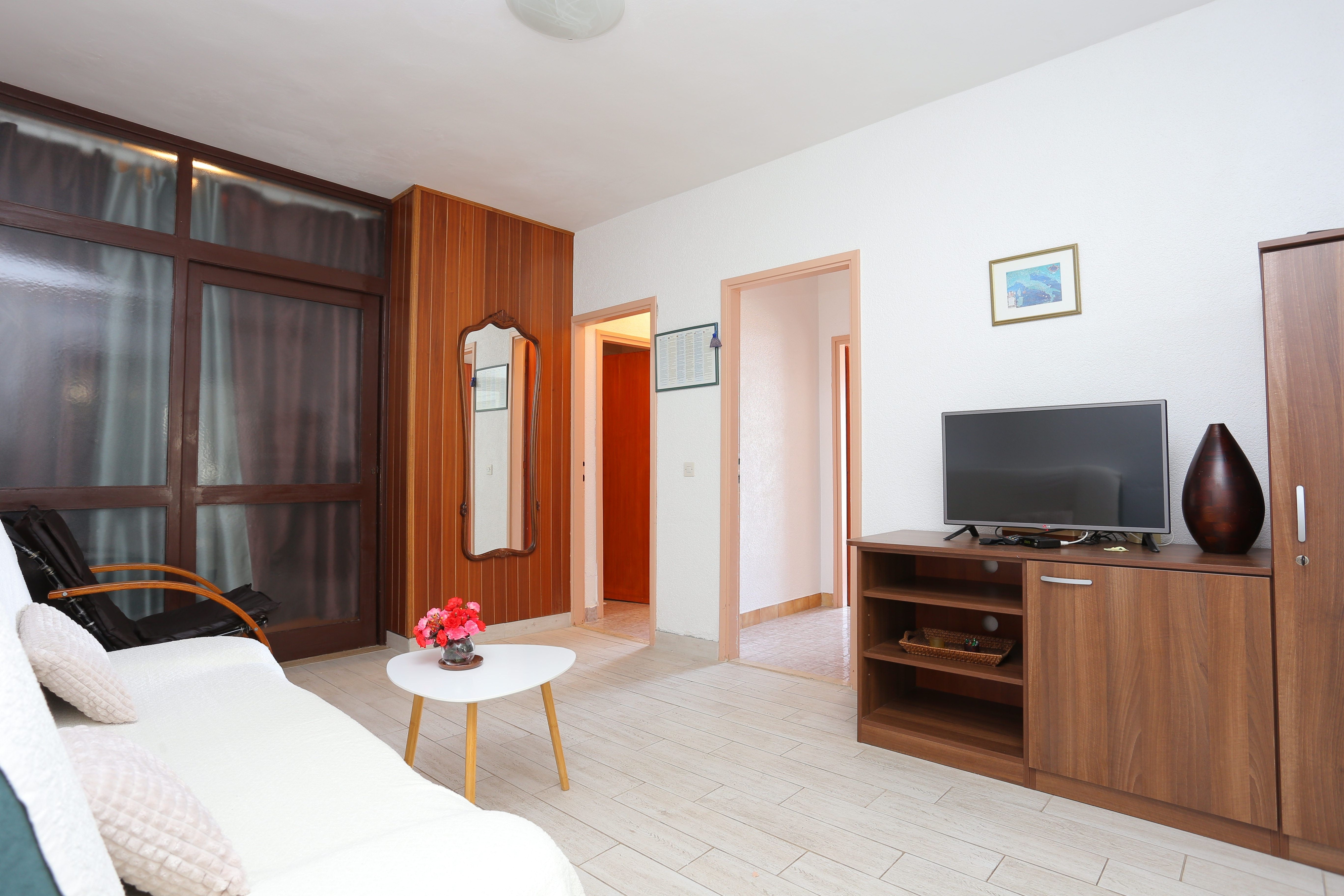 Two bedroom apartment with terrace and sea view Brela, Makarska  A-b