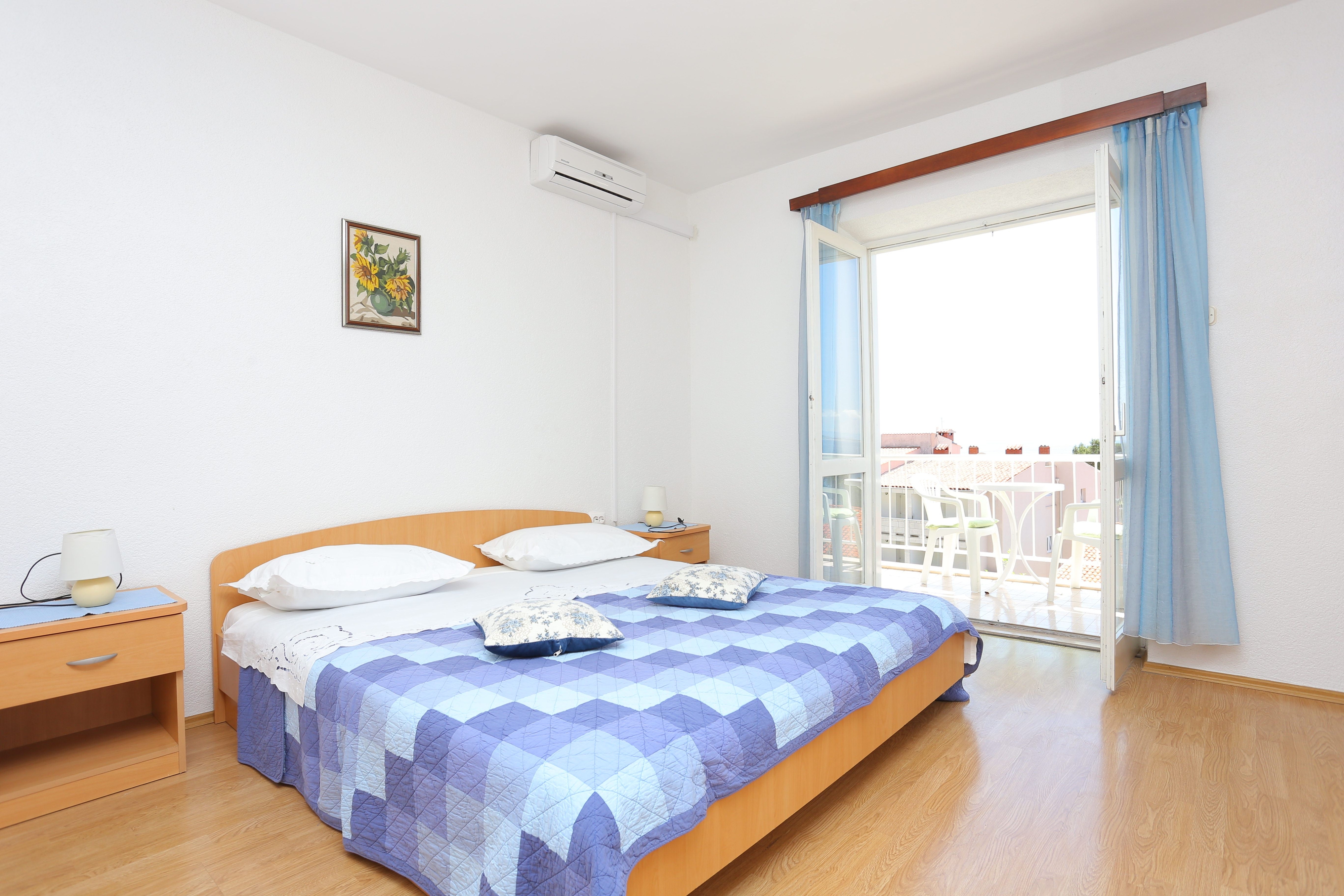 One bedroom apartment with terrace and sea view Brela, Makarska  A-c