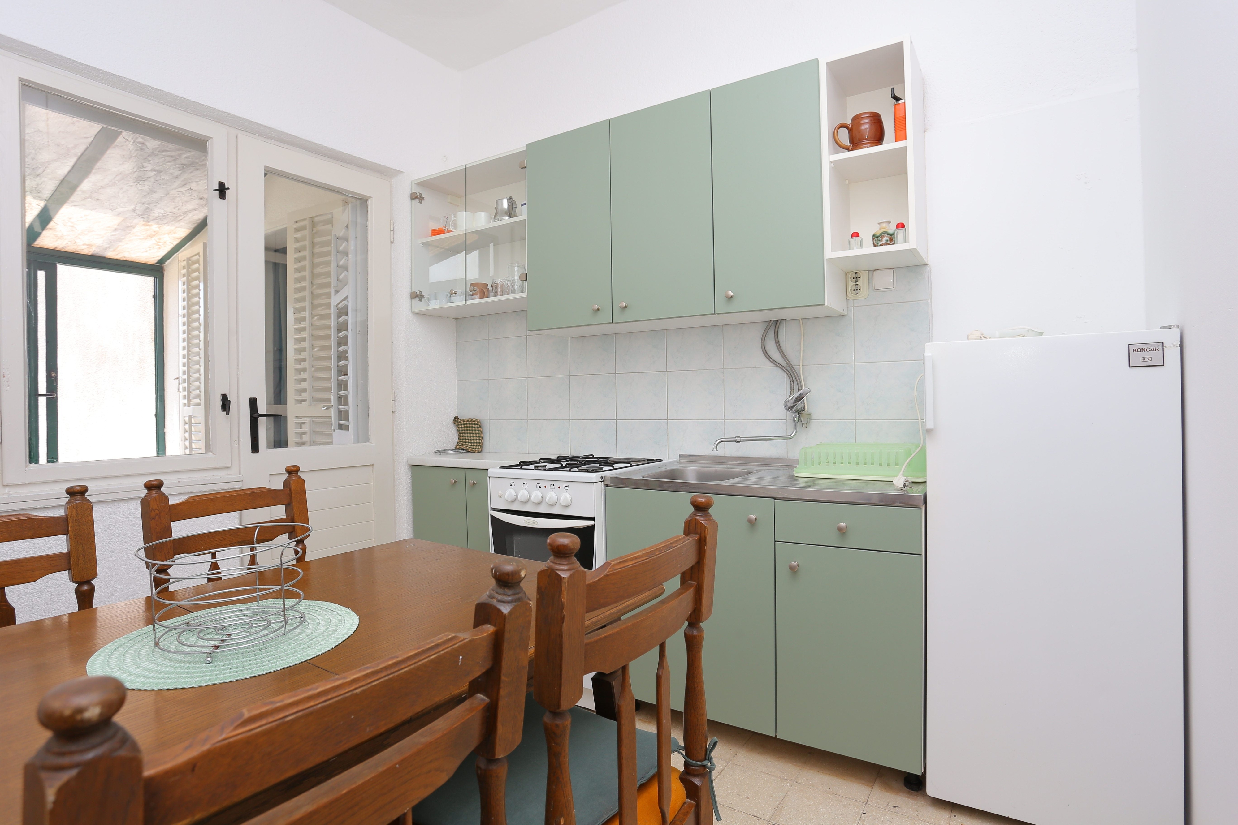 One bedroom apartment with terrace and sea view Brela, Makarska  A-c