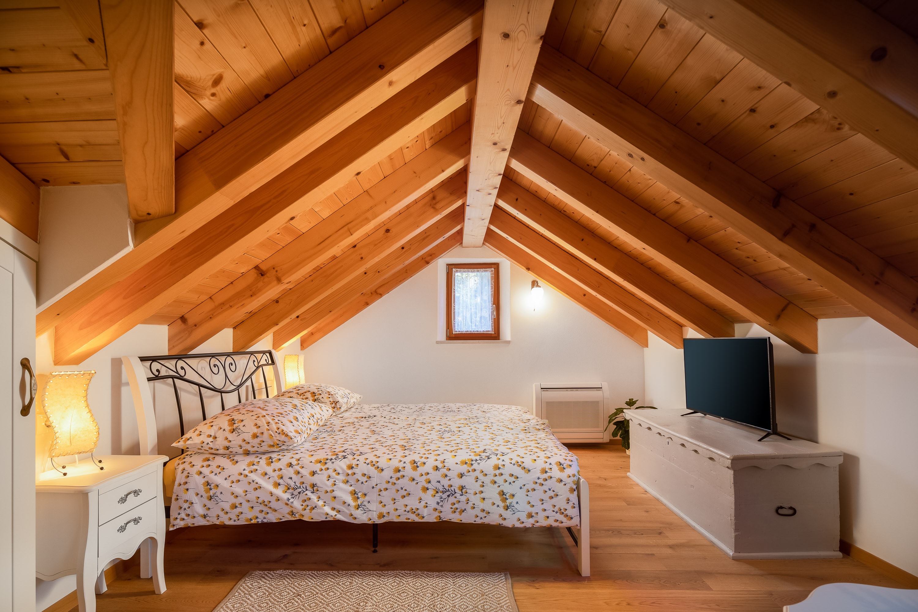 Three bedroom house with terrace Malo Grablje, Hvar  K