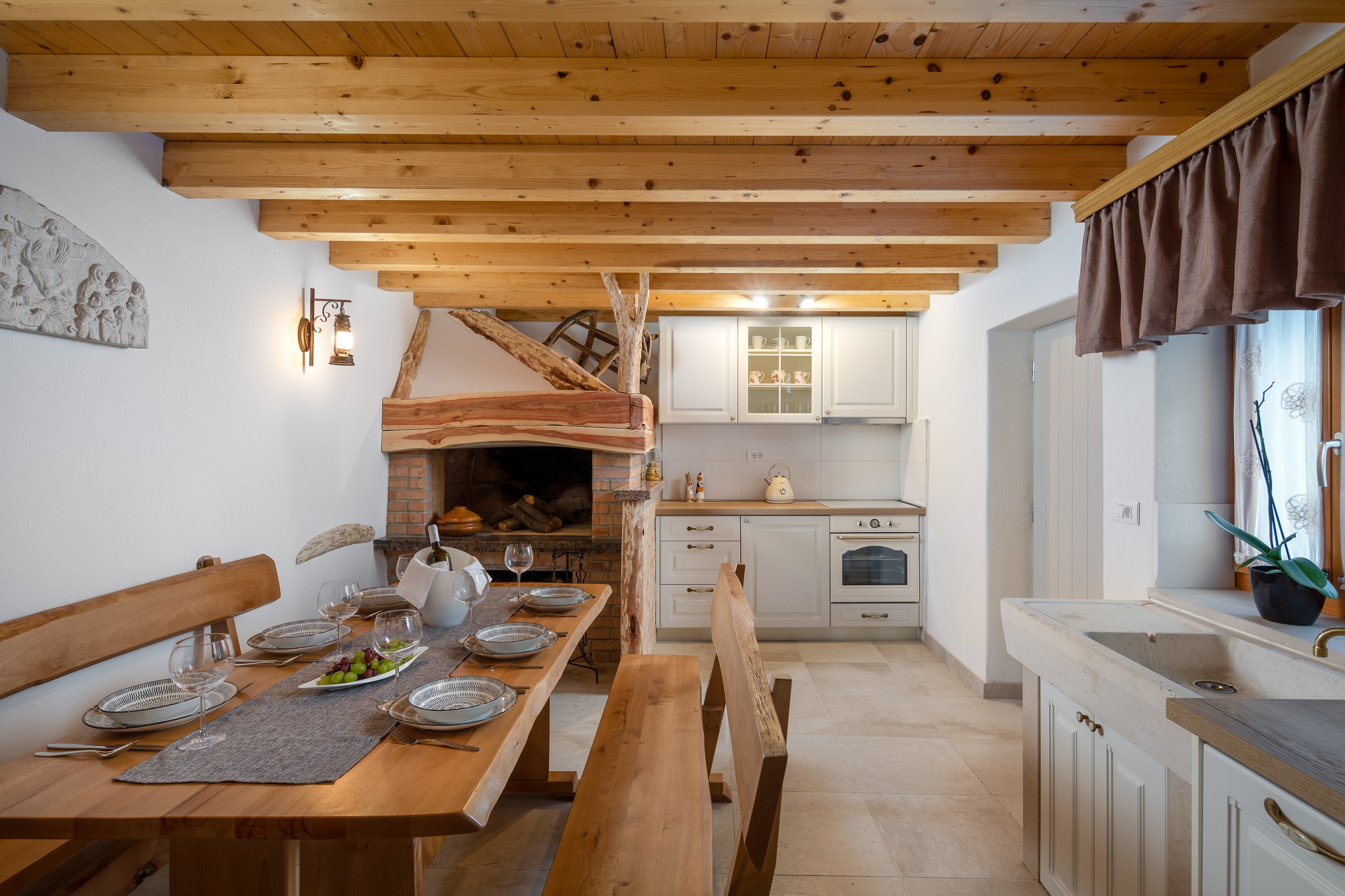 Three bedroom house with terrace Malo Grablje, Hvar  K