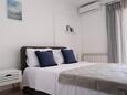 Prigradica, Dormitorio in the apartment, air condition available y WiFi.