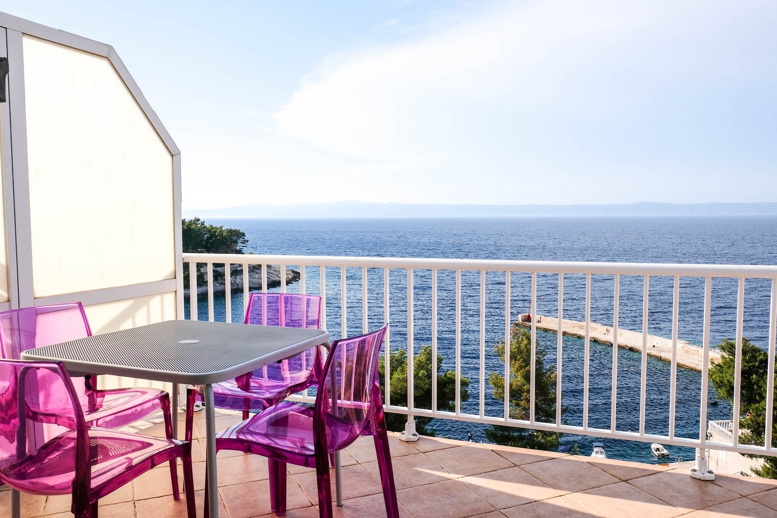 One bedroom apartment with terrace and sea view Prigradica, Korčula (A-20608-d)