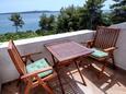 Zavala, Terrace in the studio-apartment, with a sea view and WiFi.
