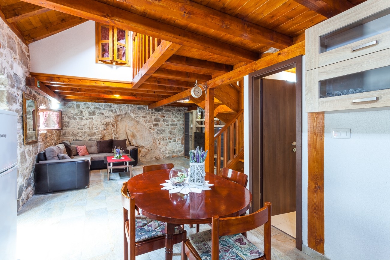 Comfortable and spacious house with terrace and sea view Orebić, Pelješac  K