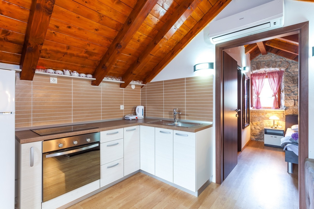 Comfortable and spacious house with terrace and sea view Orebić, Pelješac  K