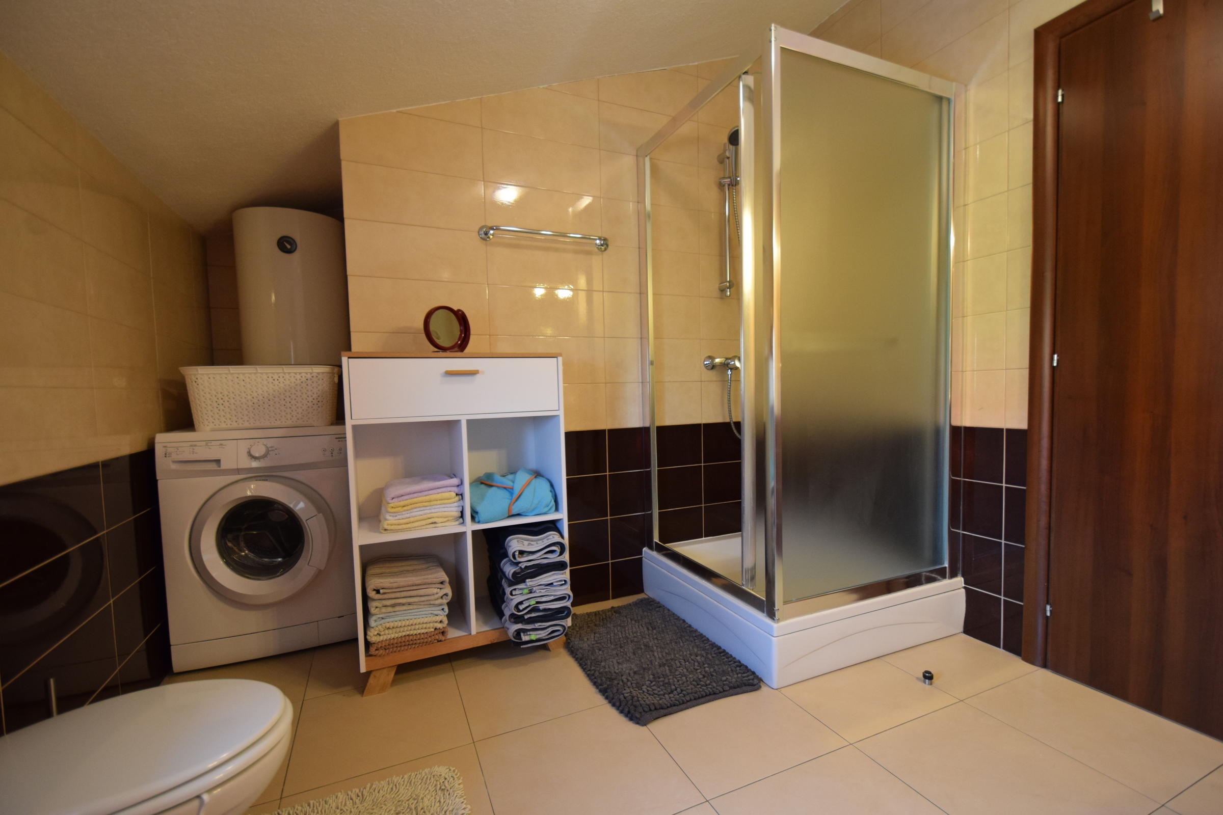 Three bedroom apartment with terrace and sea view Omišalj, Krk  A-b