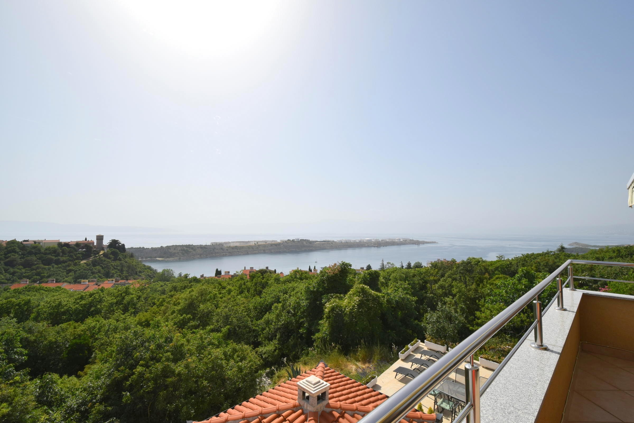 Three bedroom apartment with terrace and sea view Omišalj, Krk  A-b