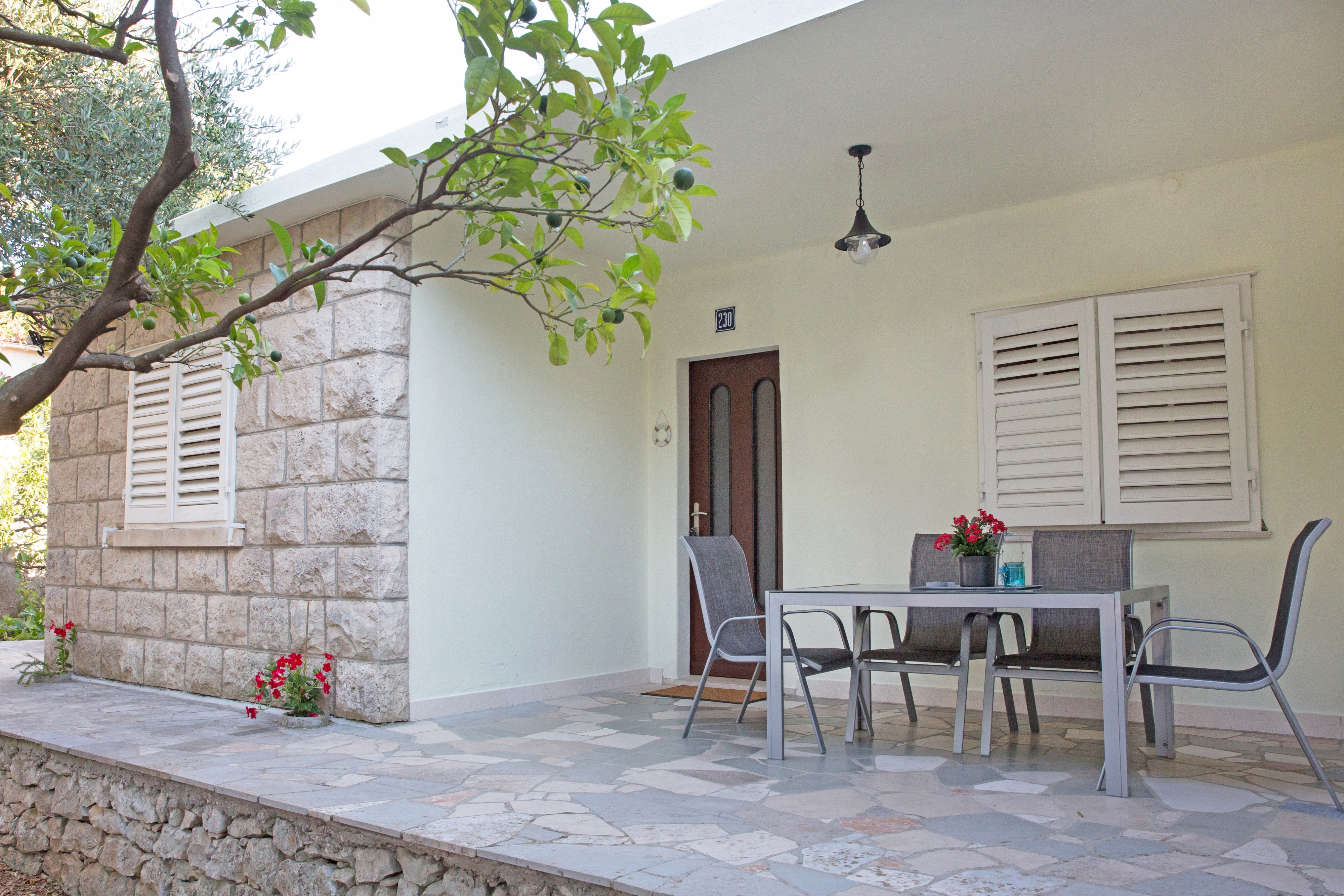 Two bedroom house near beach Žrnovska Banja, Korčula  K