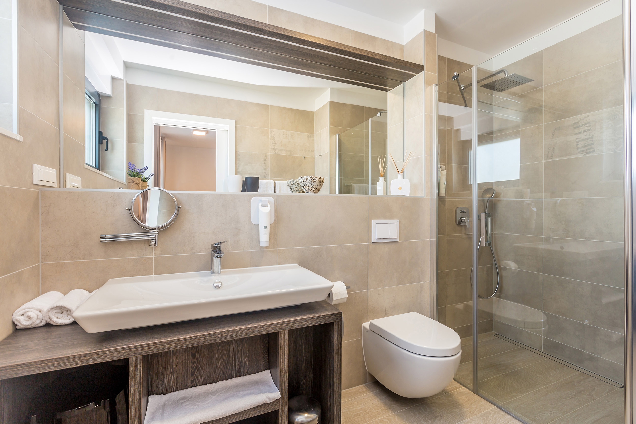 Two bedroom apartment with terrace and sea view Vantačići, Krk  A-b