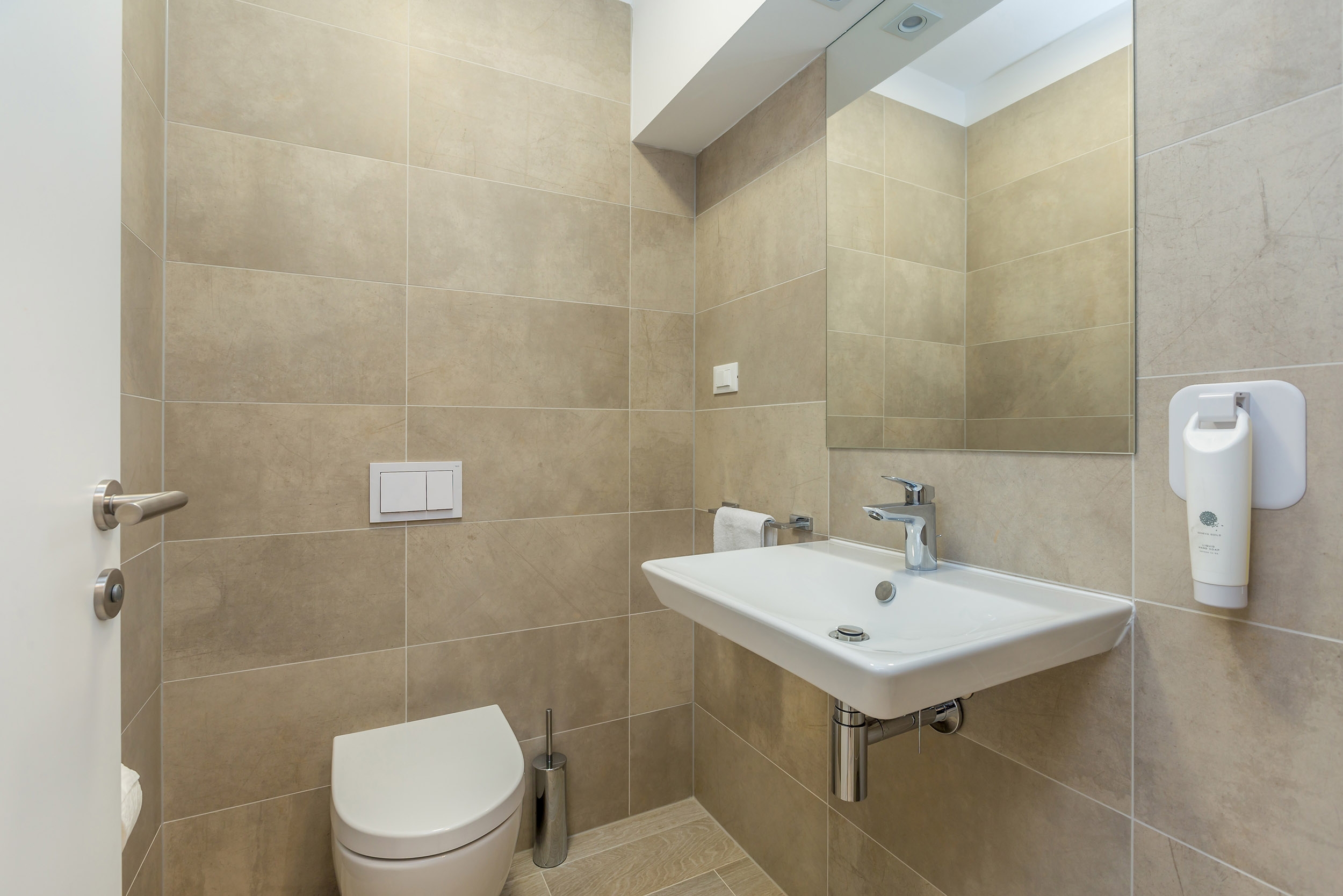 Two bedroom apartment with terrace and sea view Vantačići, Krk  A-b