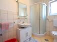 Ванная комната Njivice, Ванная комната в размещении типа apartment, WiFi.