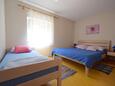 Njivice, Спальня в размещении типа apartment, WiFi.