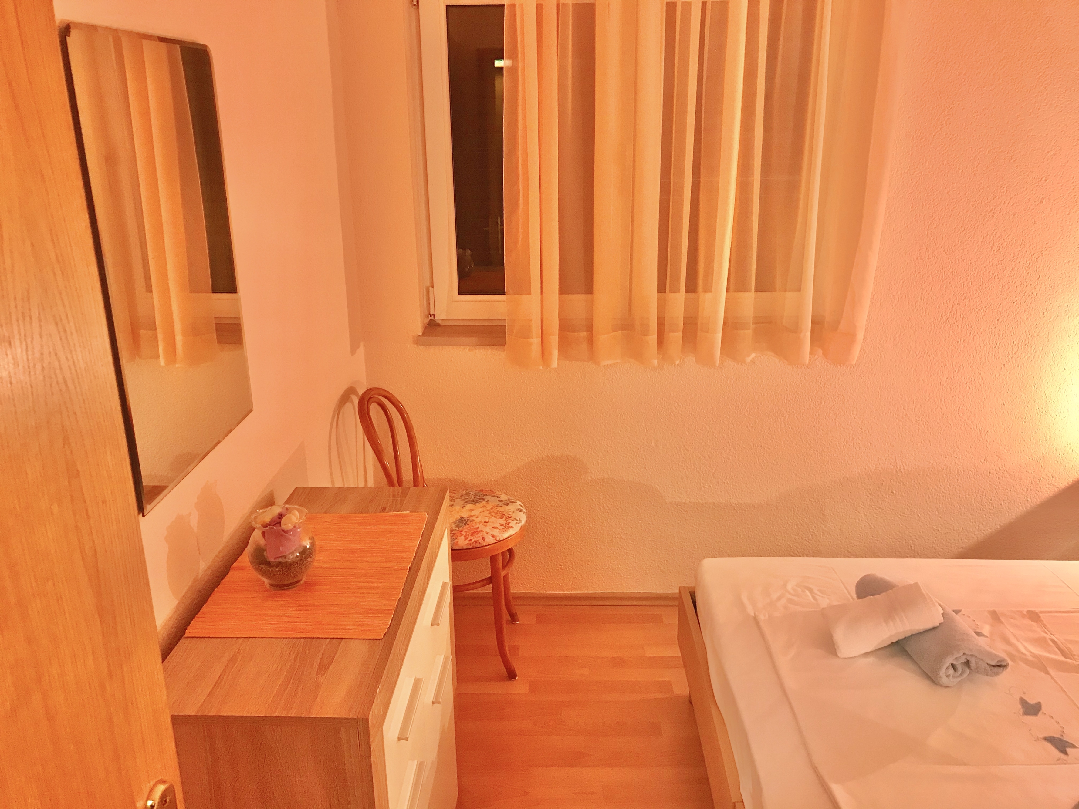 Two bedroom apartment with terrace Makarska  A-b