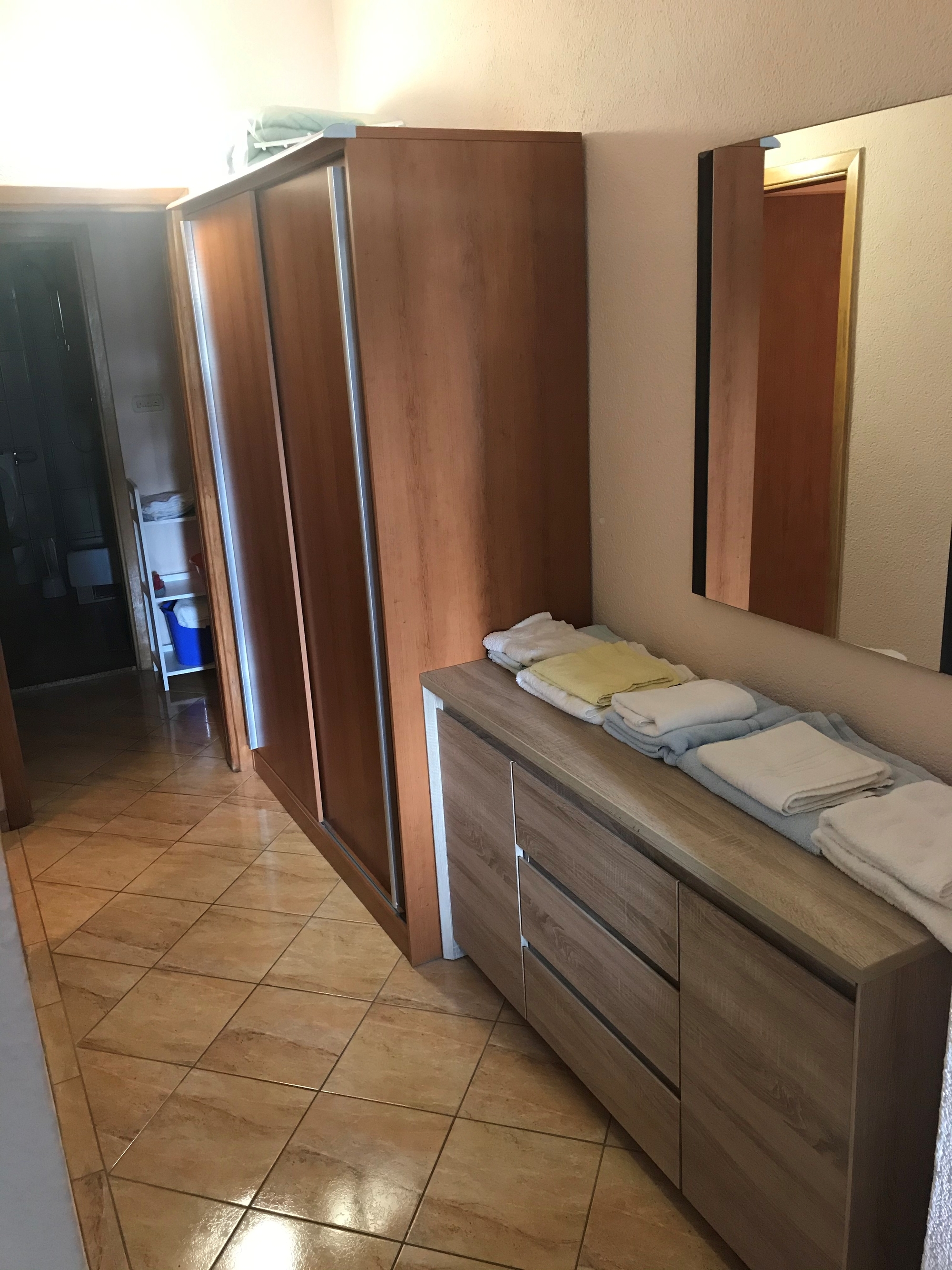 Two bedroom apartment with terrace Makarska  A-b