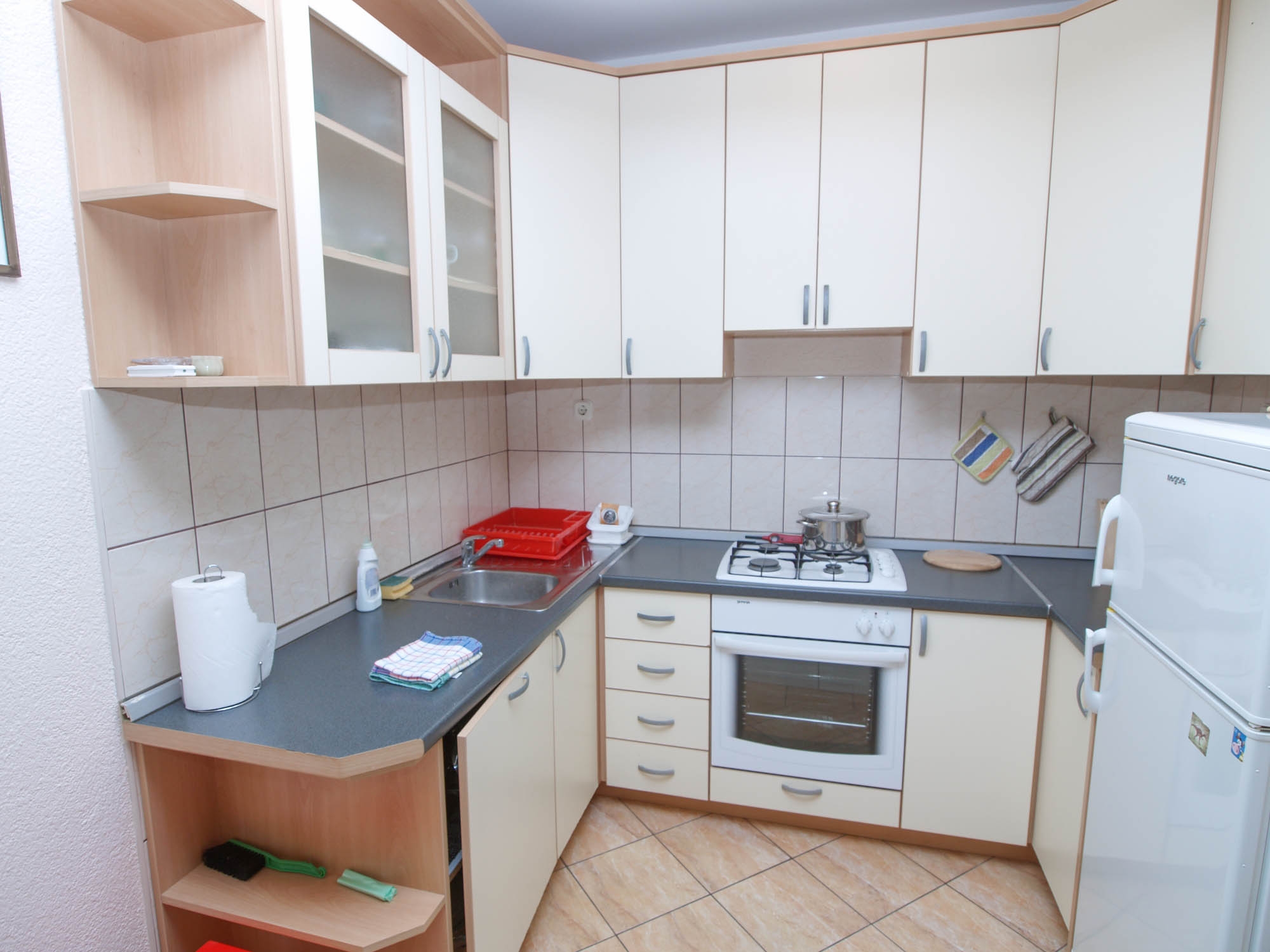 Two bedroom apartment with terrace Makarska  A-b