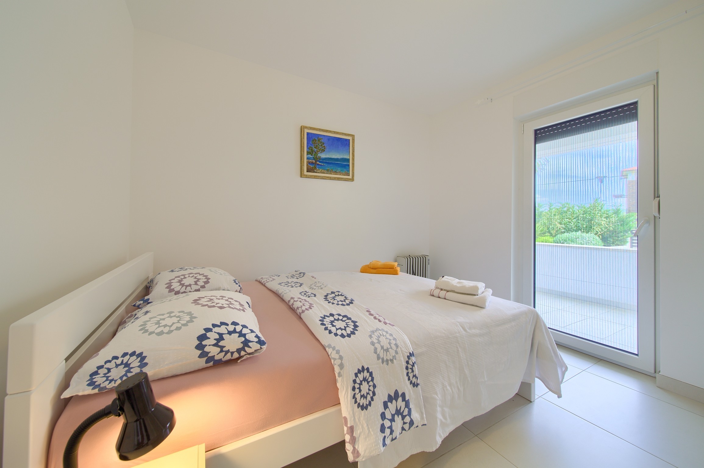 One bedroom apartment with terrace Vantačići, Krk  A-a