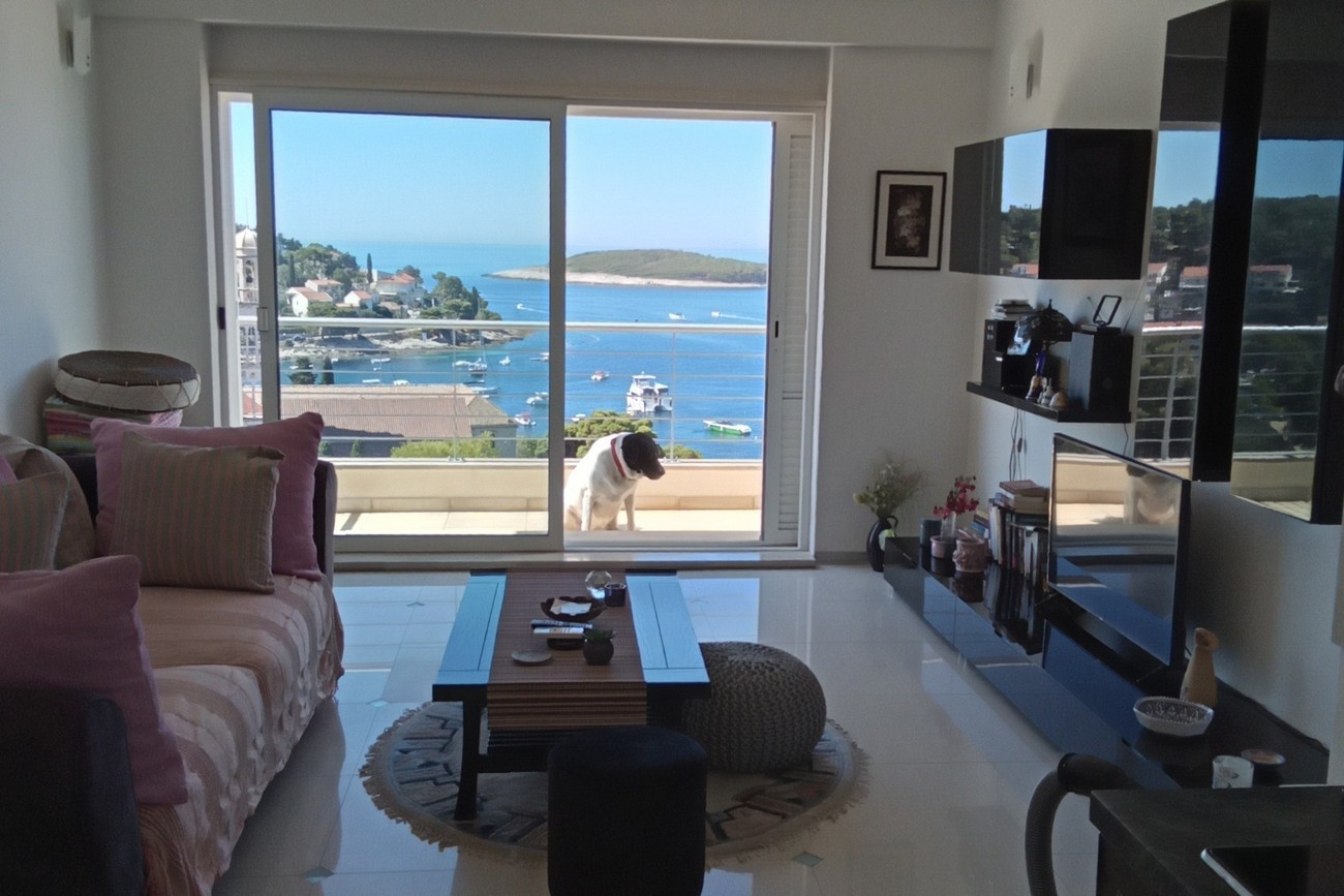Studio flat with balcony and sea view Hvar  AS-a
