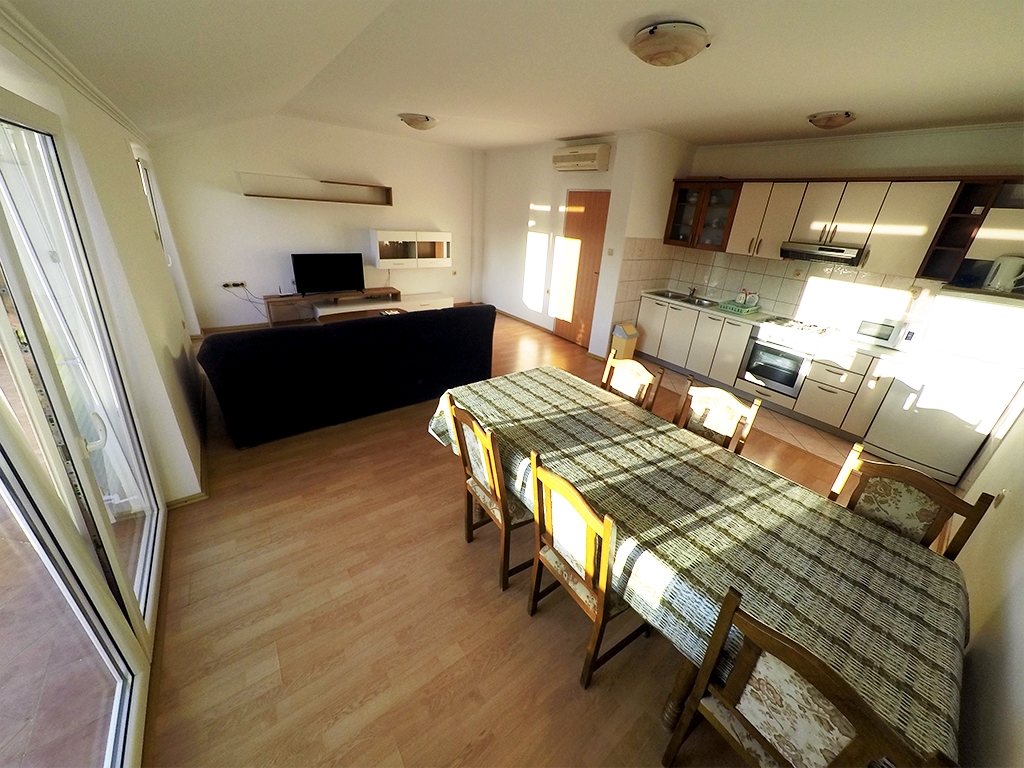 Top Rab Lopar Top Rab Lopar