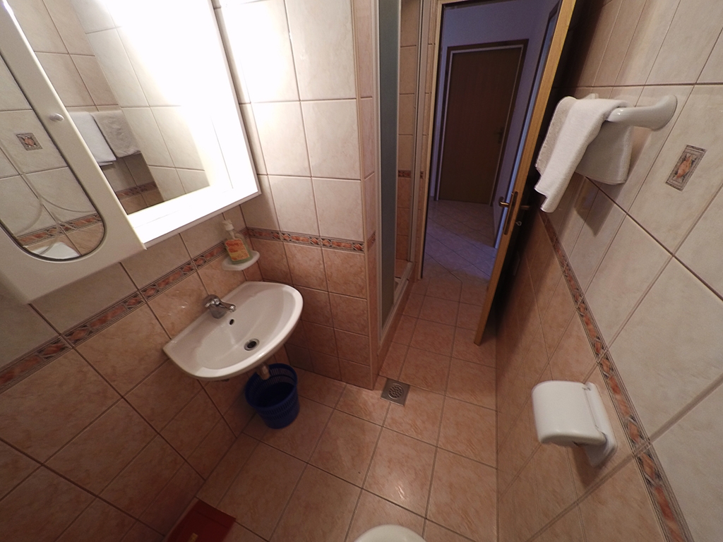 Top Rab Lopar Top Rab Lopar