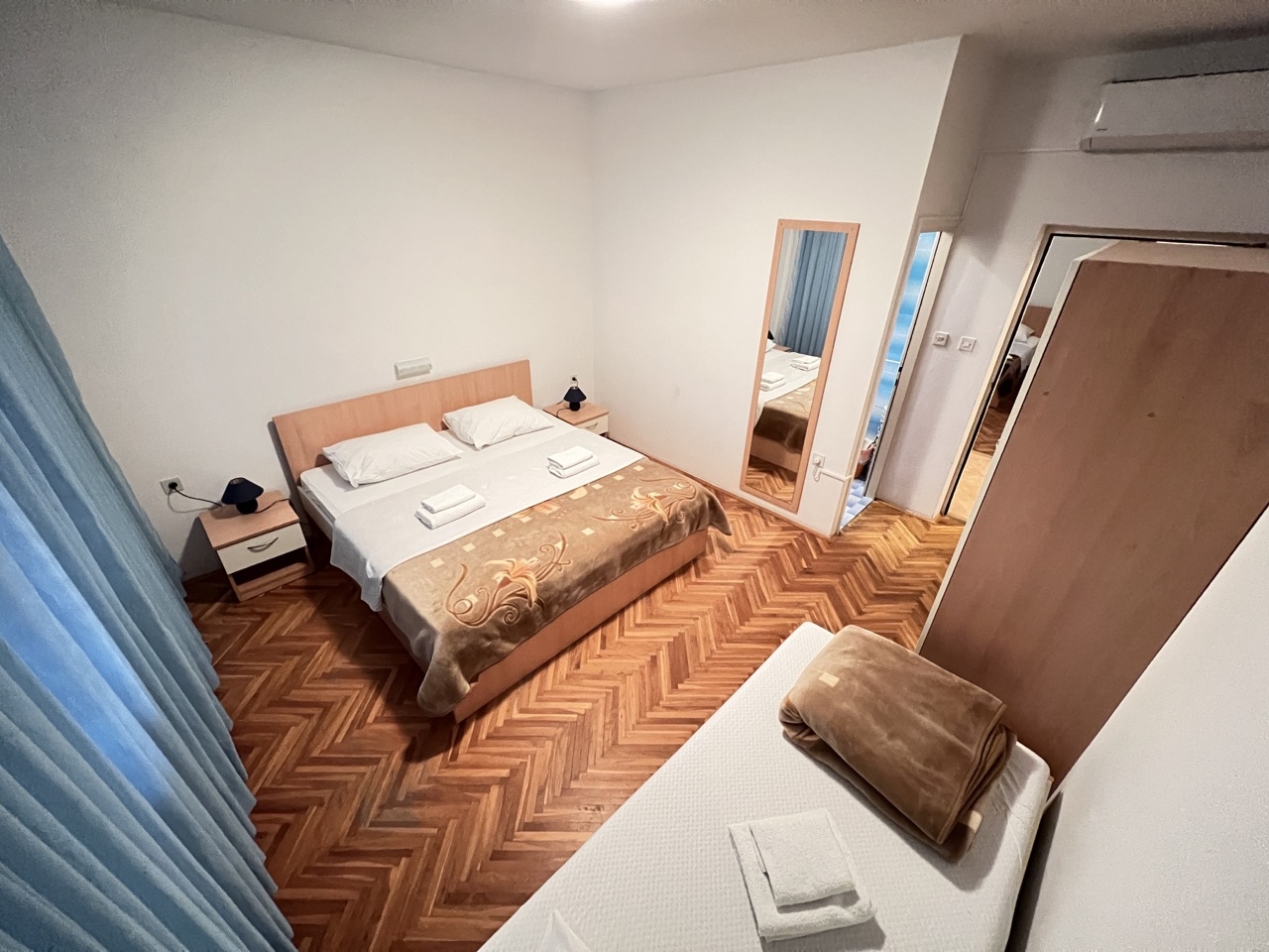 Top Rab Lopar Top Rab Lopar