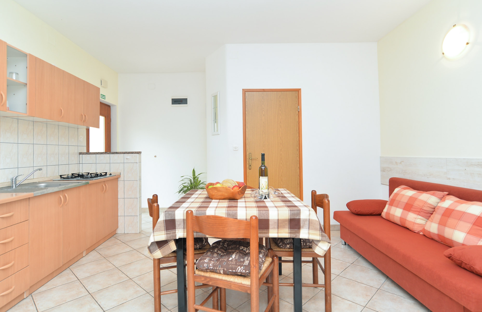Two bedroom apartment with terrace Valbandon, Fažana (A-20648-b) Two bedroom apartment with terrace Valbandon, Fažana (A-20648-b)