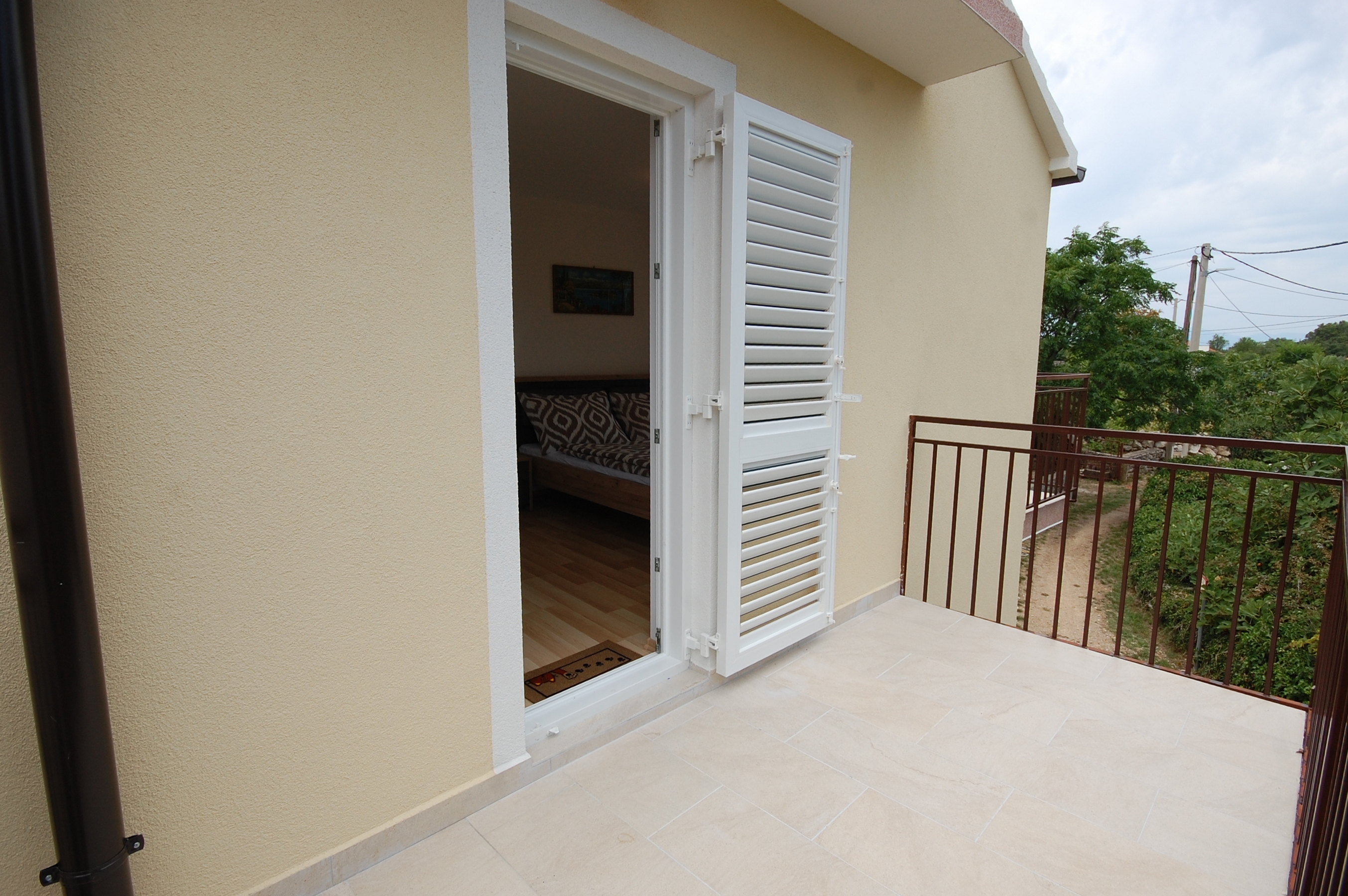 Two bedroom house with terrace Nenadići, Krk  K