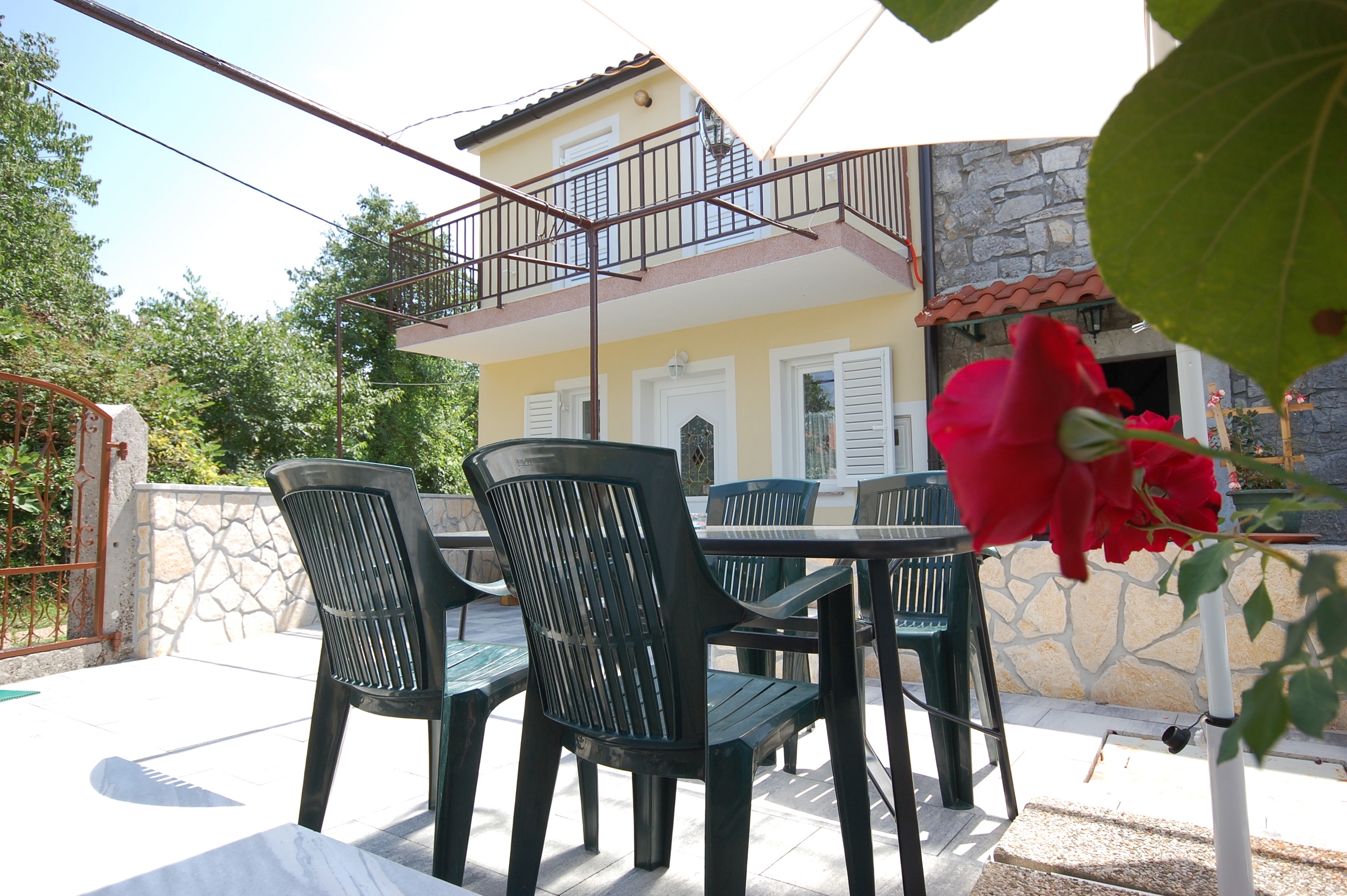 Two bedroom house with terrace Nenadići, Krk  K