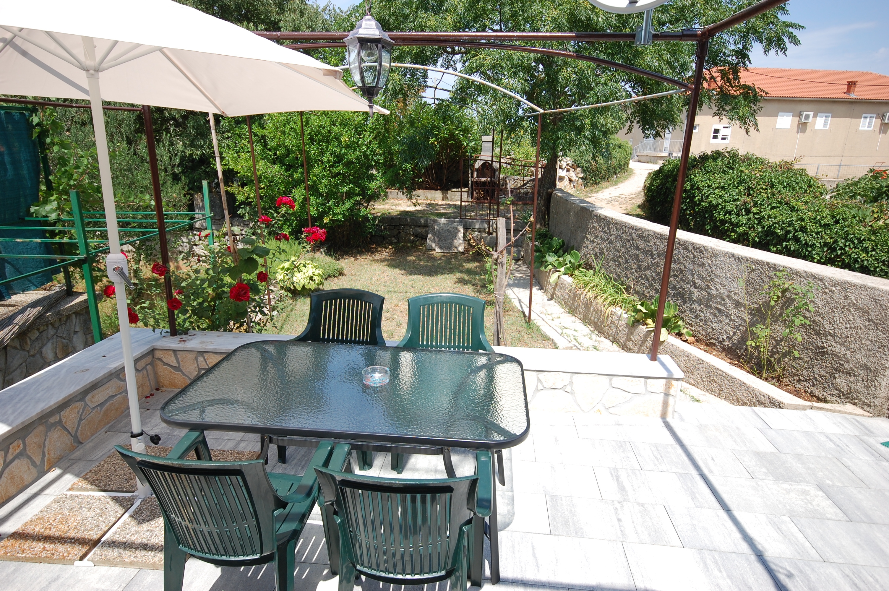 Two bedroom house with terrace Nenadići, Krk  K