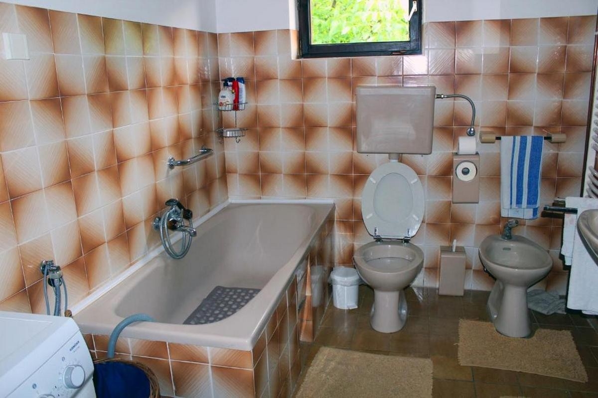 Three bedroom house with balcony Sunger, Gorski kotar  K