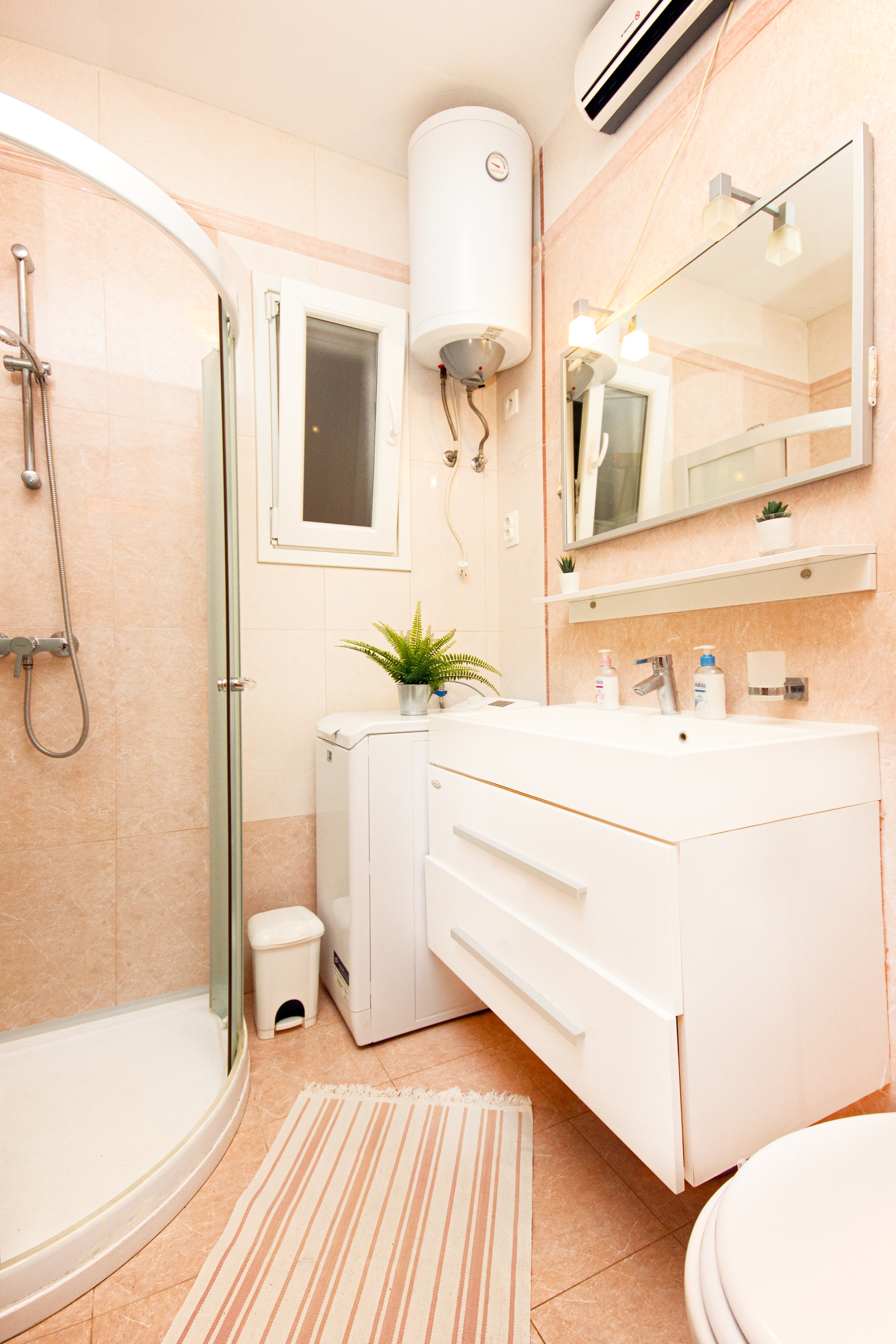 Two bedroom apartment with terrace and sea view Cove Gradina, Korčula  A-b