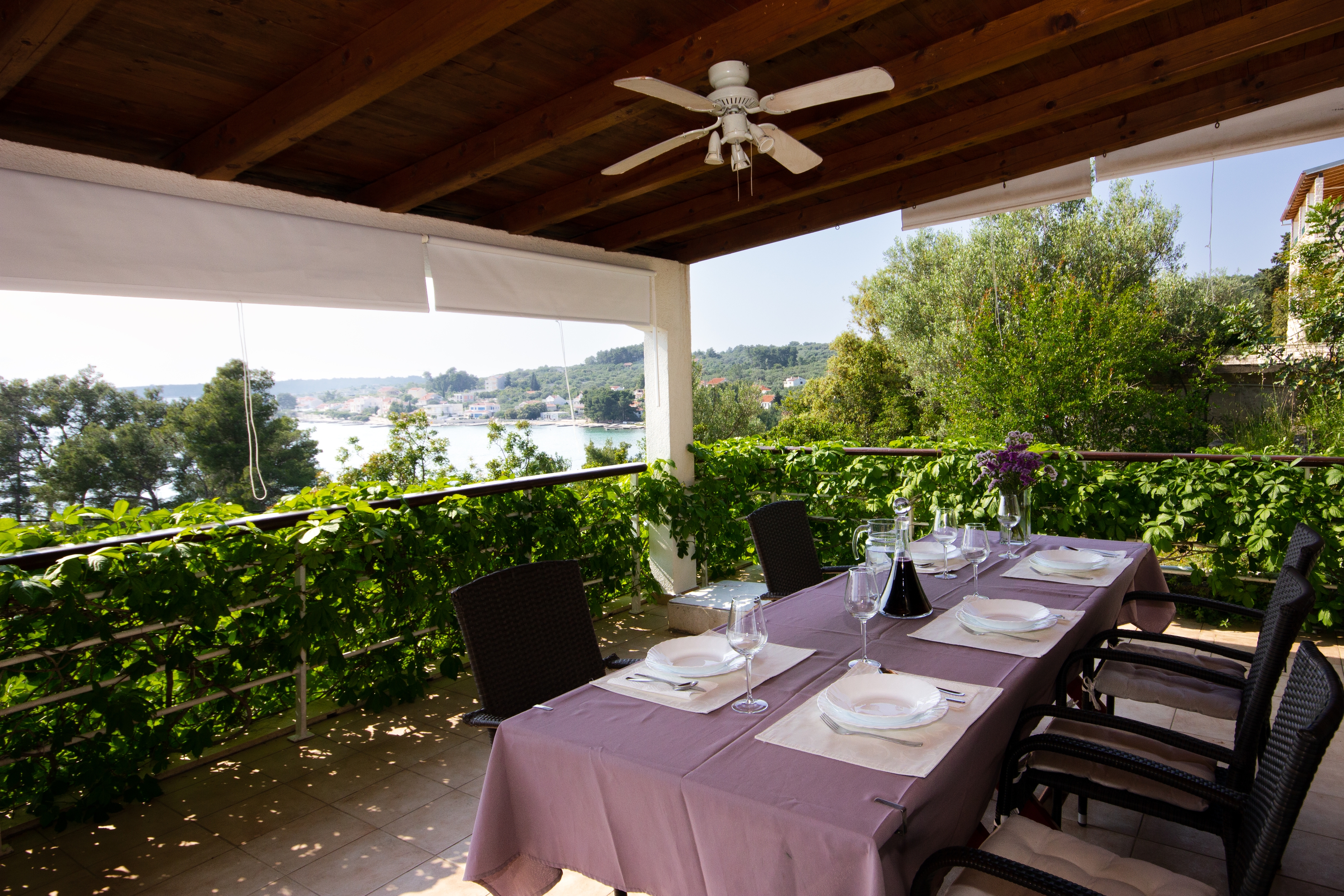 Two bedroom apartment with terrace and sea view Cove Gradina, Korčula  A-b