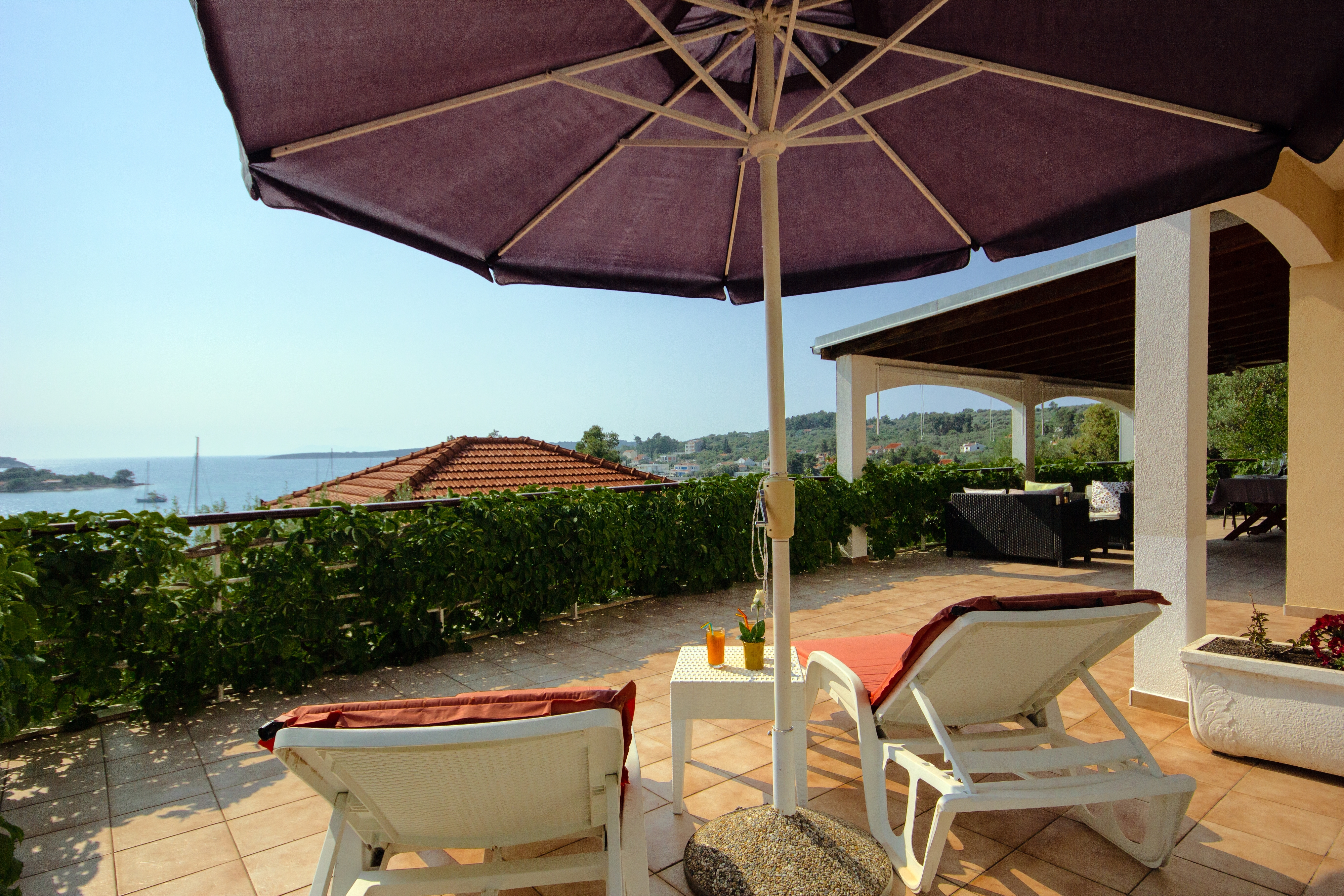 Two bedroom apartment with terrace and sea view Cove Gradina, Korčula  A-b